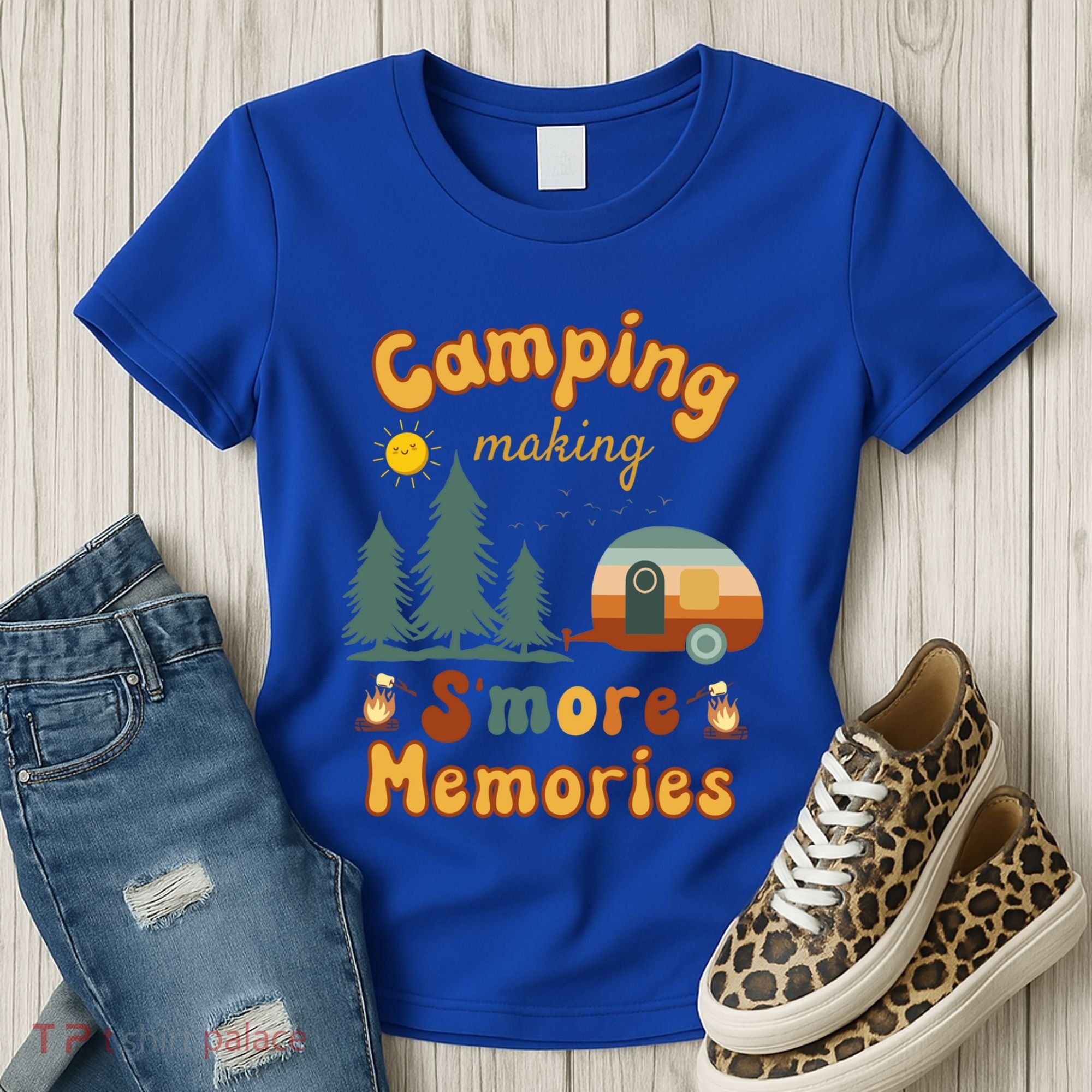Awesome Camping Making Smore Memories Camping Lovers Meaningful Gift Women's T-Shirt