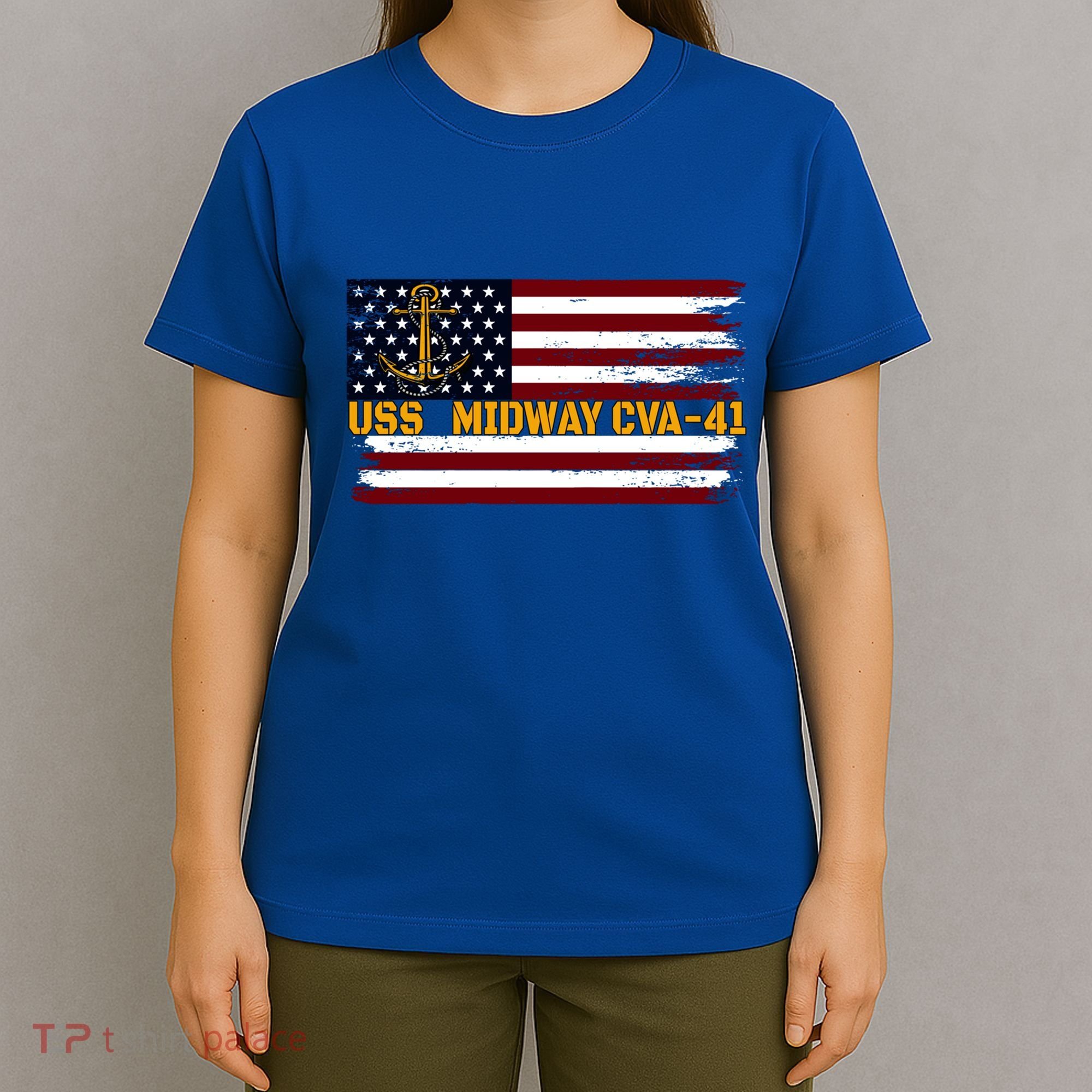 Aircraft Carrier Uss Midway Cva41 Veterans Day FatherS Day Great Gift T-Shirt