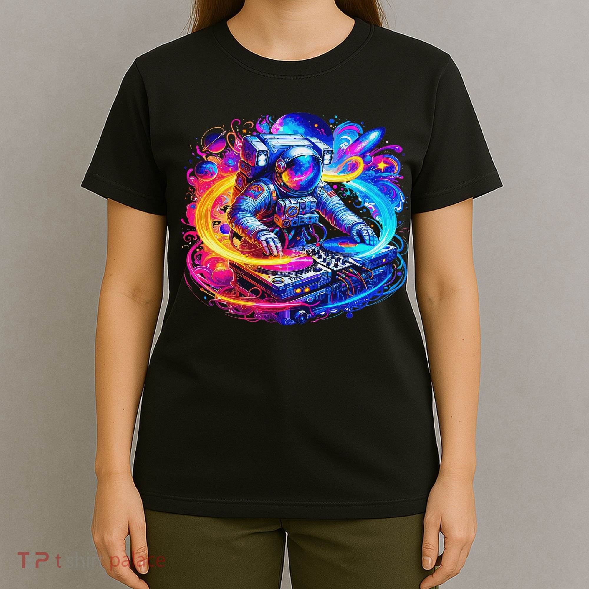 Astronaut Dj In Space Music Edm T-Shirt
