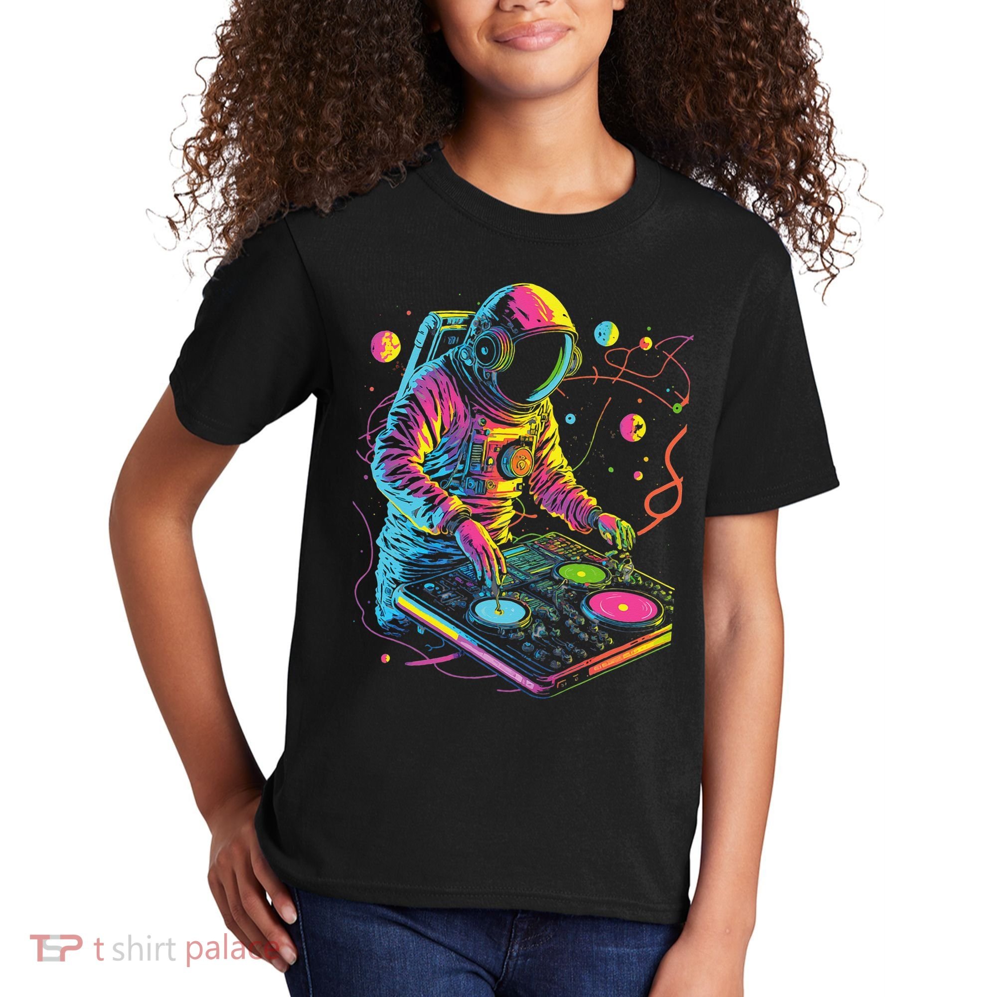 Astronaut DJ Record Techno Music Cool Astronauts Space Kids T-Shirt