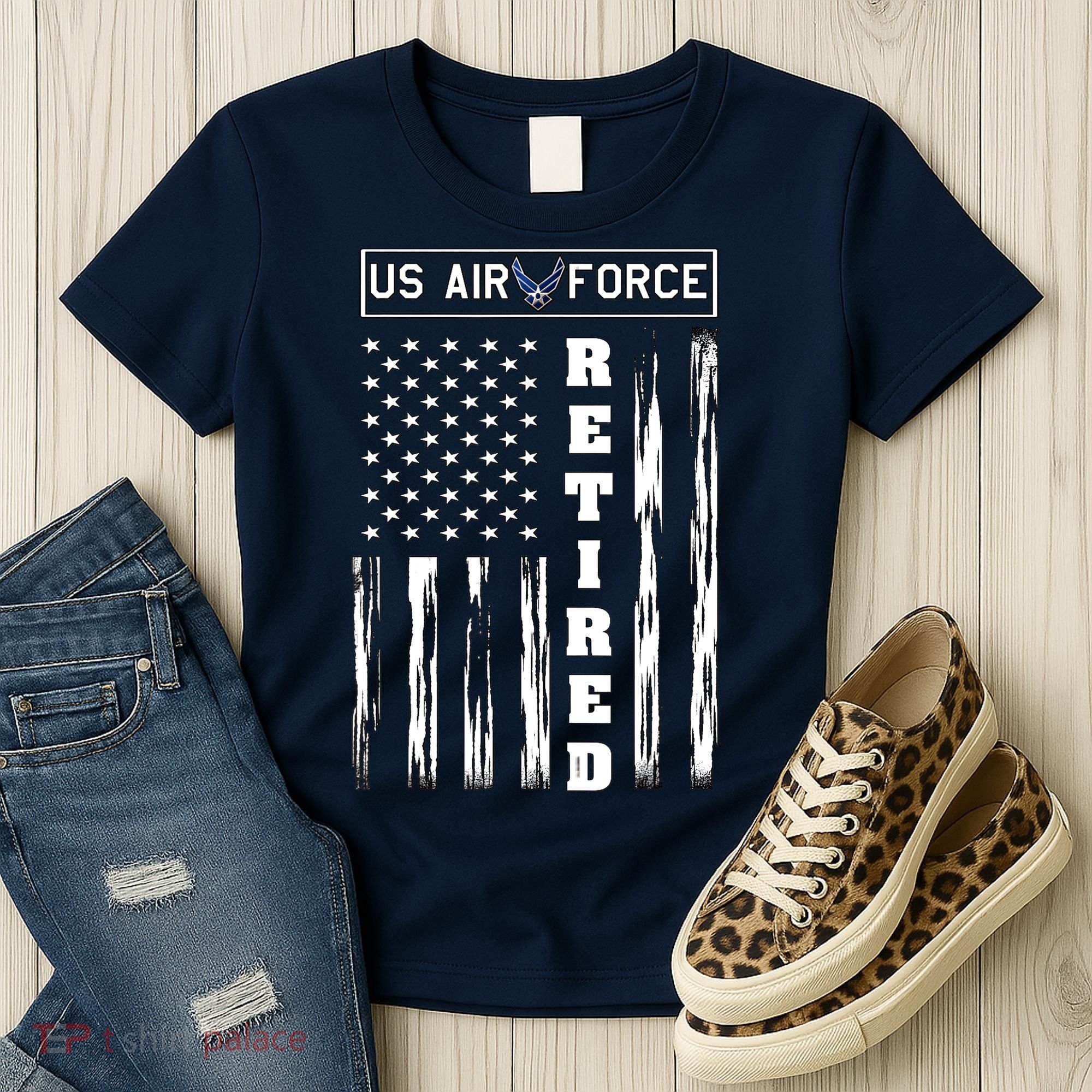 AIR FORCE Retired - Distressed American Flag Tee Women's T-Shirt