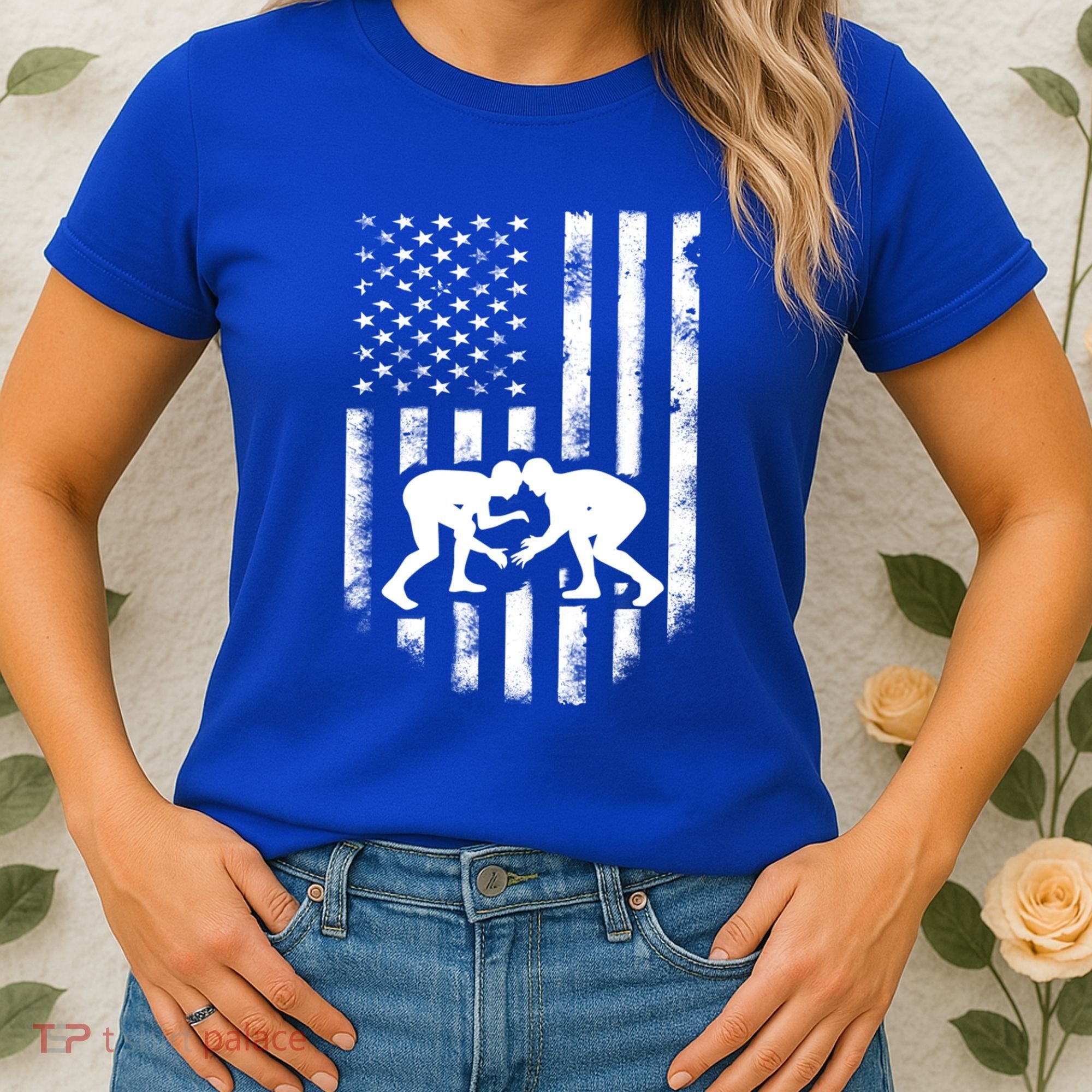 American Flag Wrestling Gift Distressed Wrestle Gift Gift Women's T-Shirt