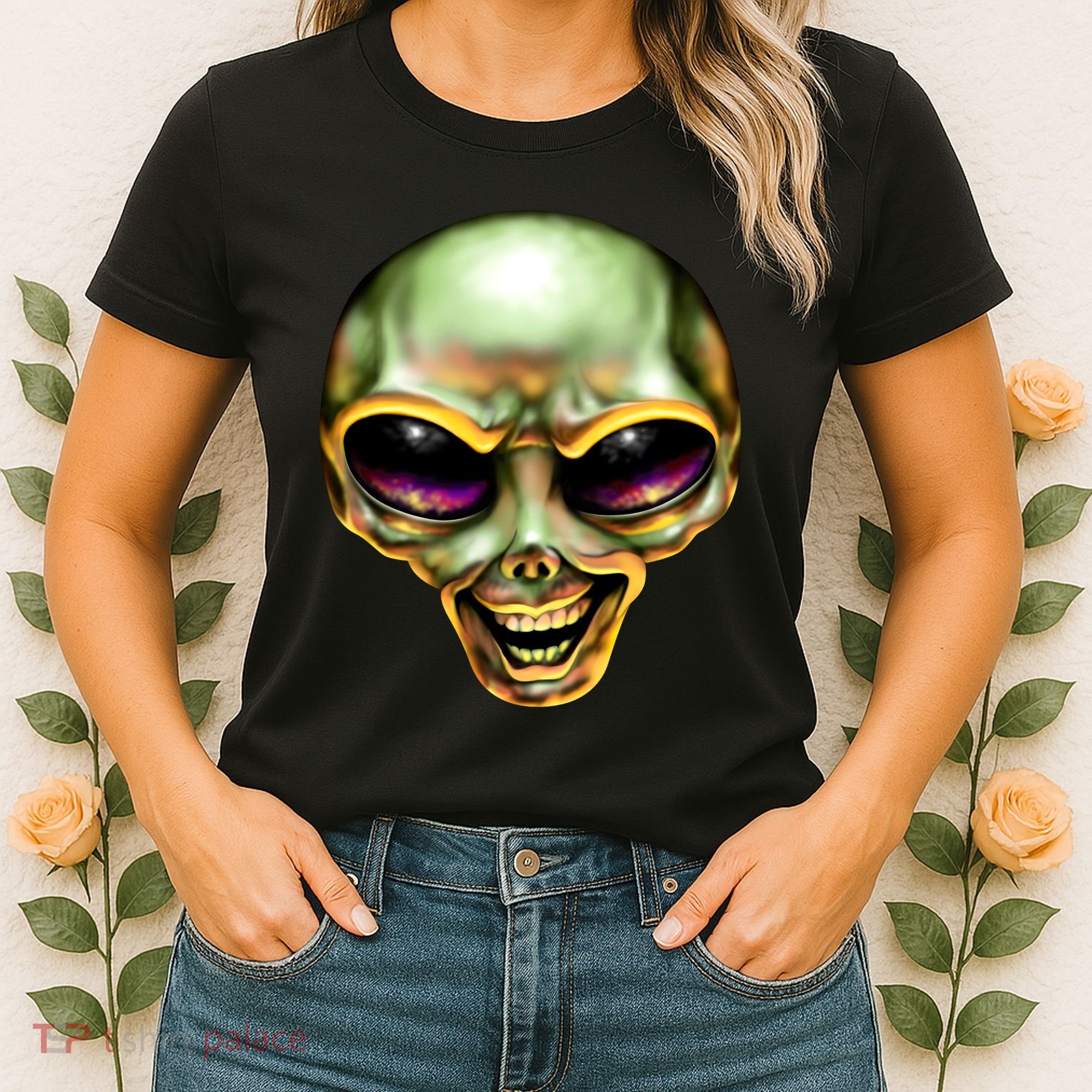 Alien Grin Women's T-Shirt