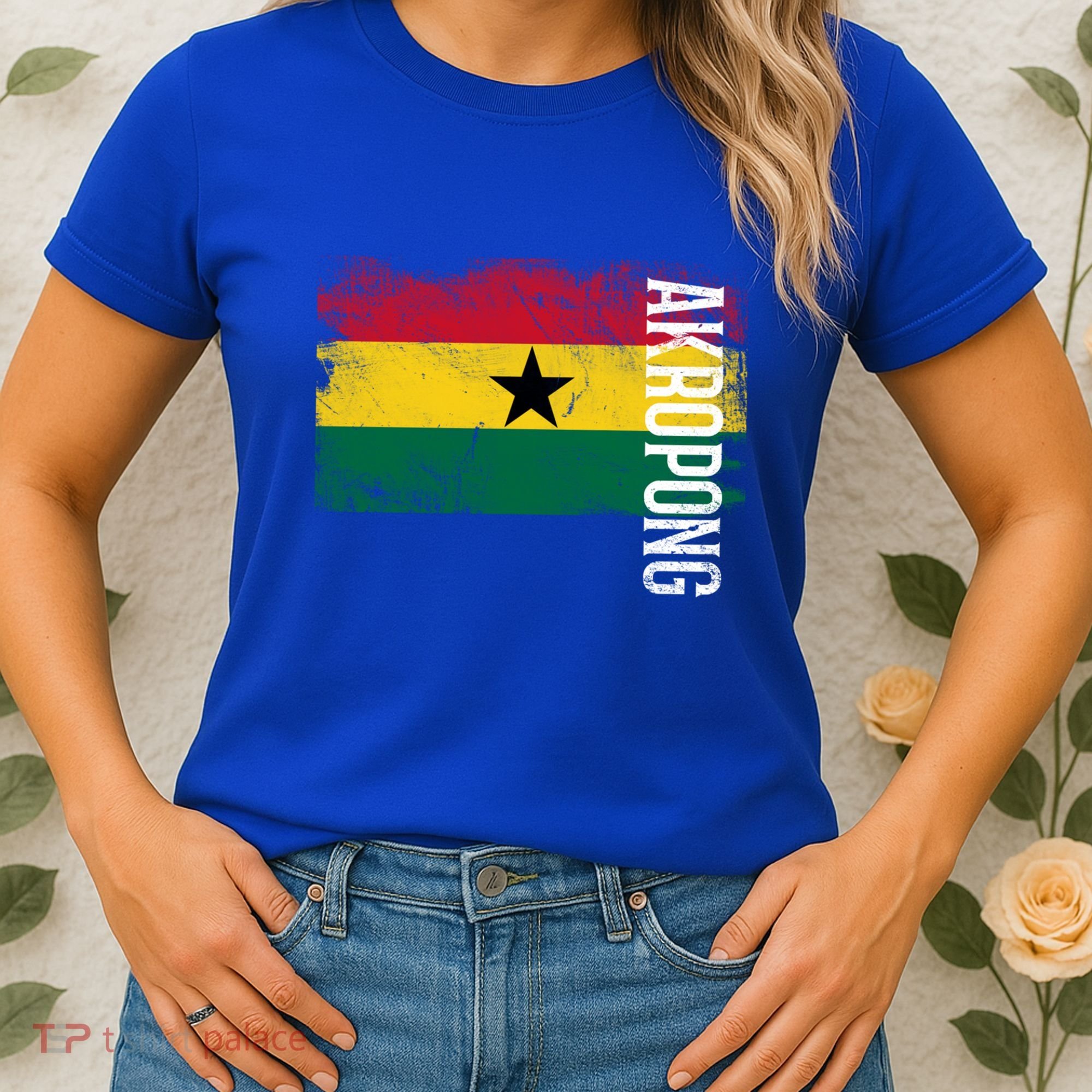Akropong Ghana Flag Gift For Ghanaians Meaningful Gift Women's T-Shirt