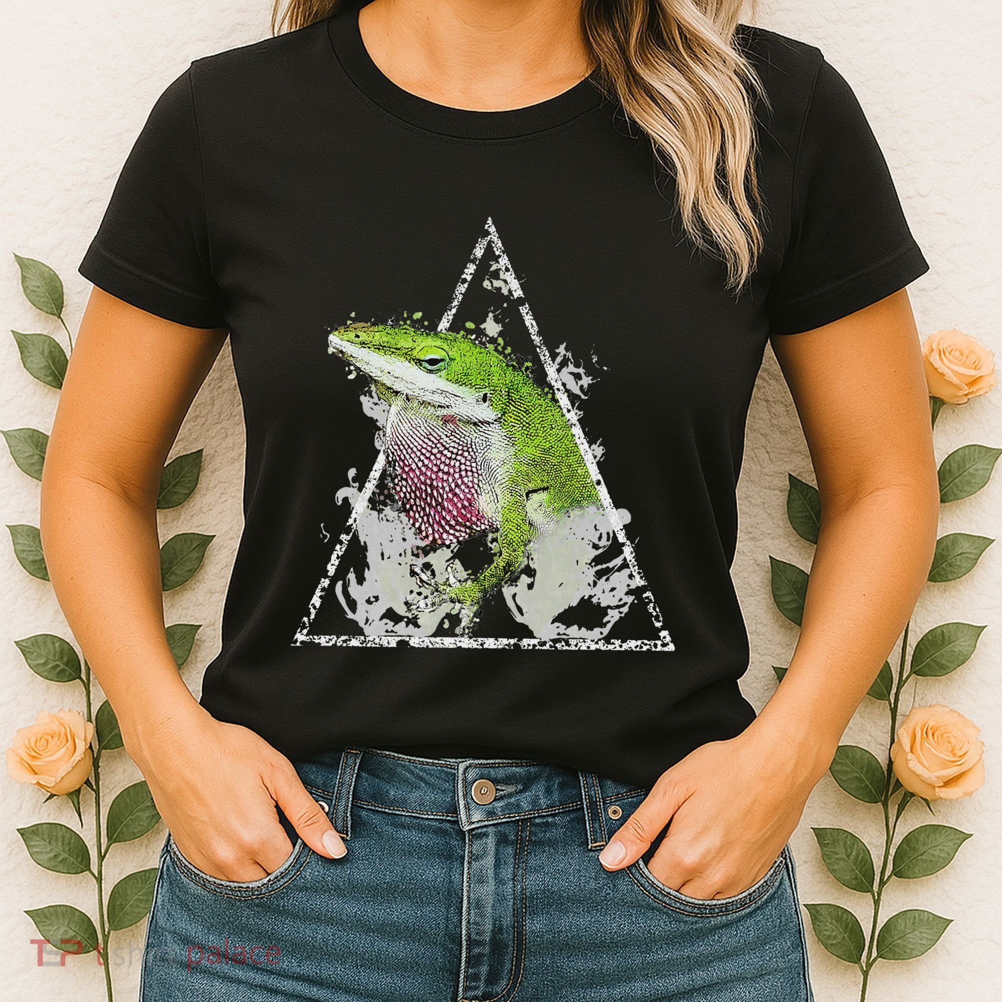 Anole Green Lizard Pet Anoles Reptile Smoke Women's T-Shirt