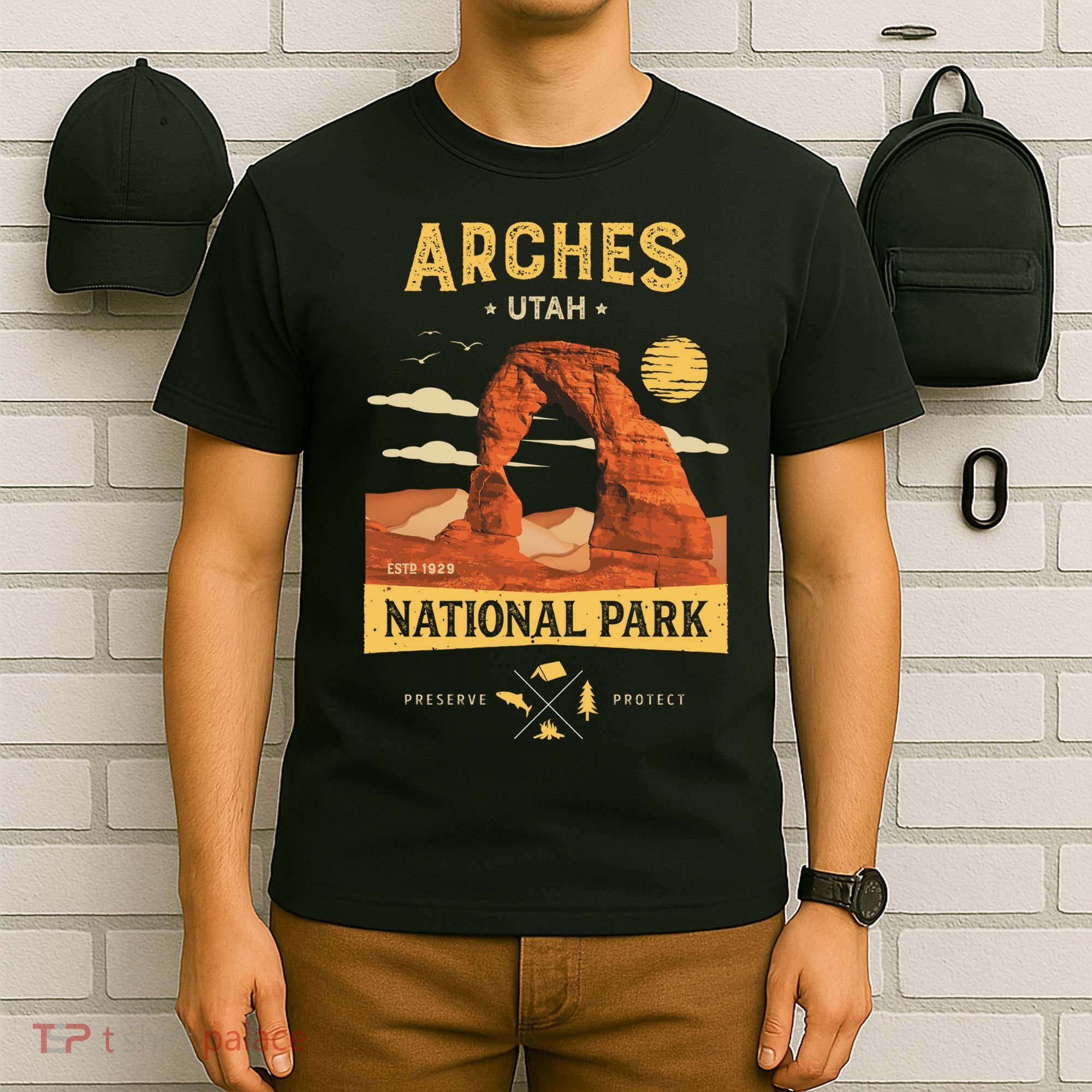Arches Gift National Park Delicate Arch Vintage Meaningful Gift T-Shirt