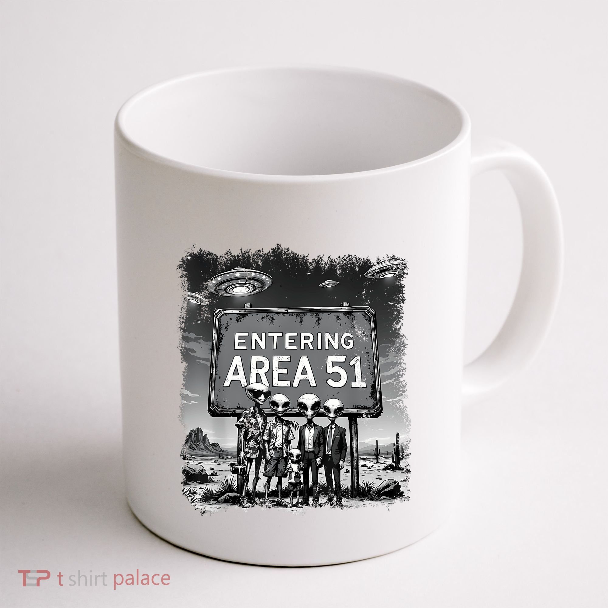 Aliens Group Photo Entering Area 51 Funny Ufo Uap Conspiracy Coffee Mug