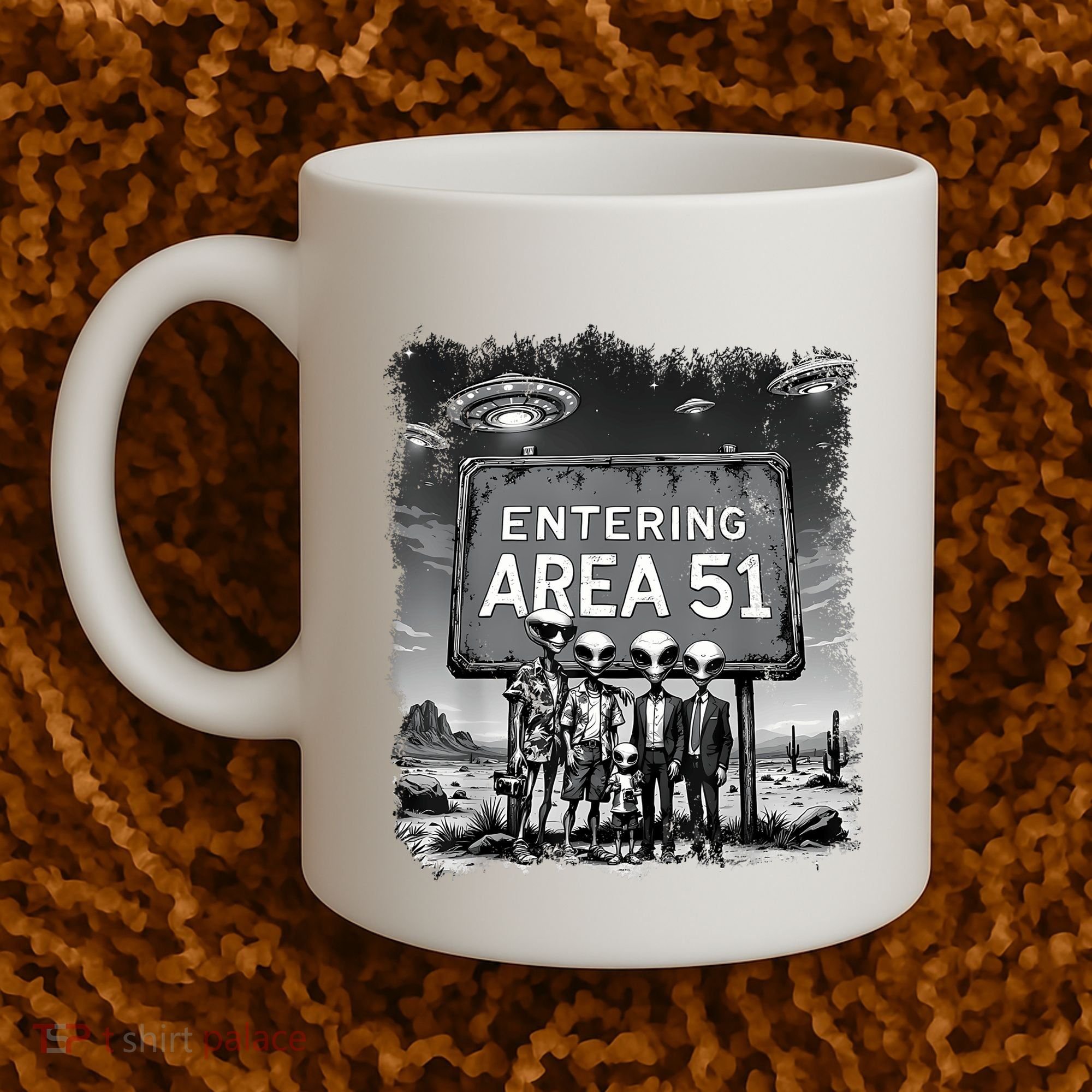 Aliens Group Photo Entering Area 51 Funny Ufo Uap Conspiracy Coffee Mug