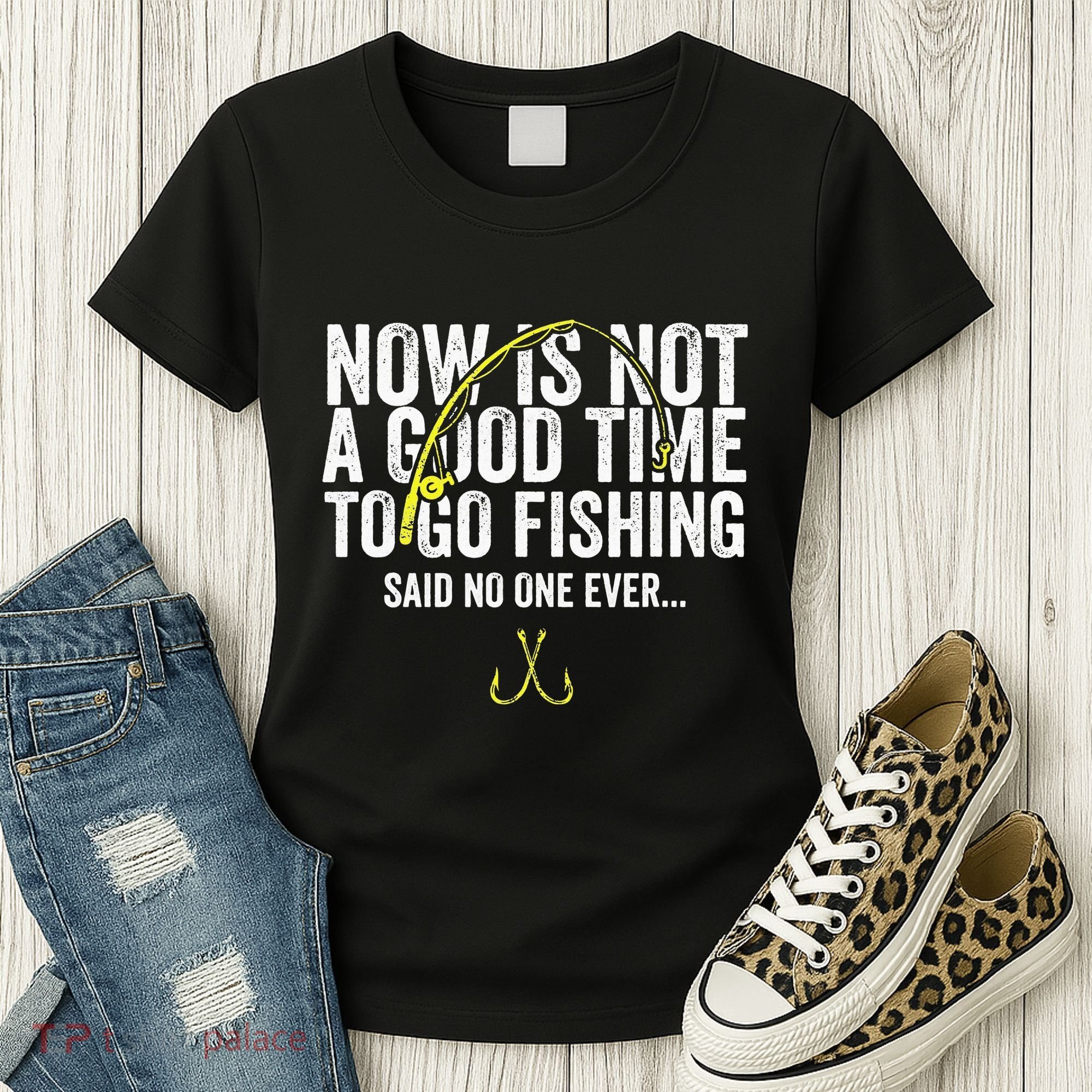 A Good Time For Fishing Walleye Hunter Women's T-Shirt