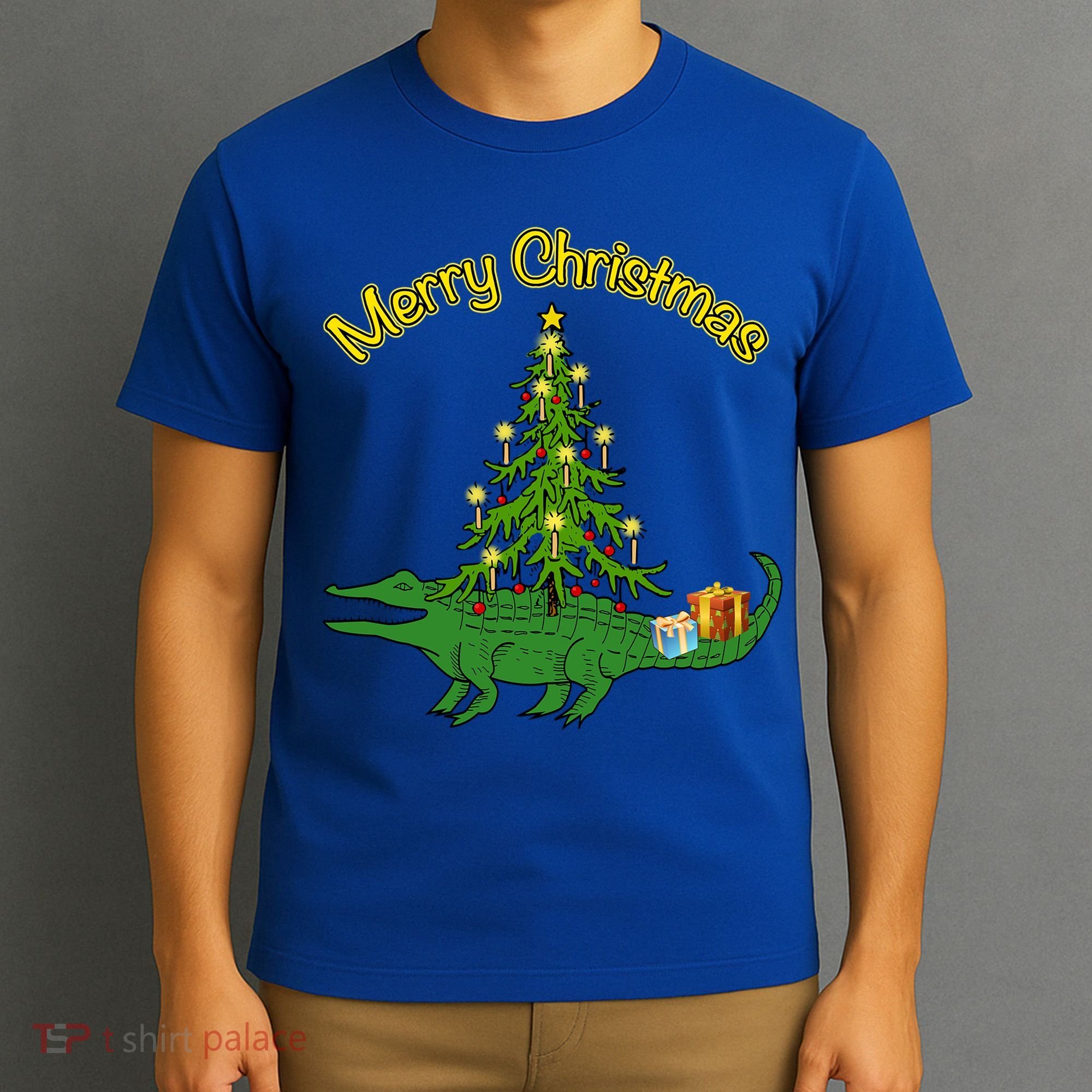 Alligator Gator With Xmas Tree Funny Gift Holiday Merry Christmas Cool Gift T-Shirt