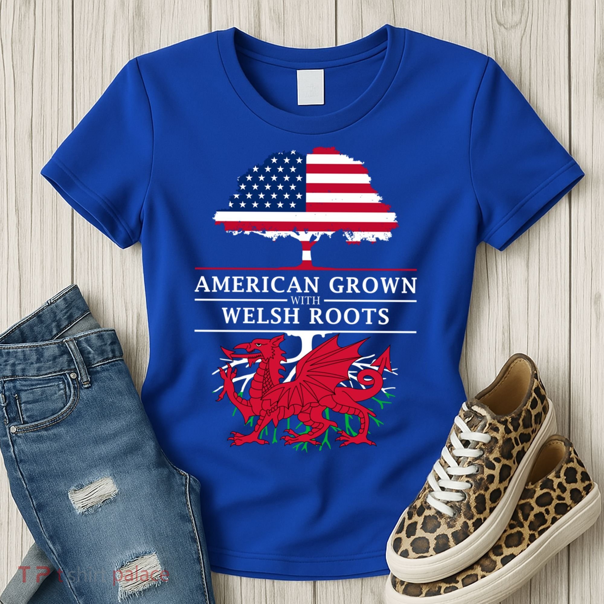 American Grown With Welsh Roots Funny Gift Wales Gift Women's T-Shirt