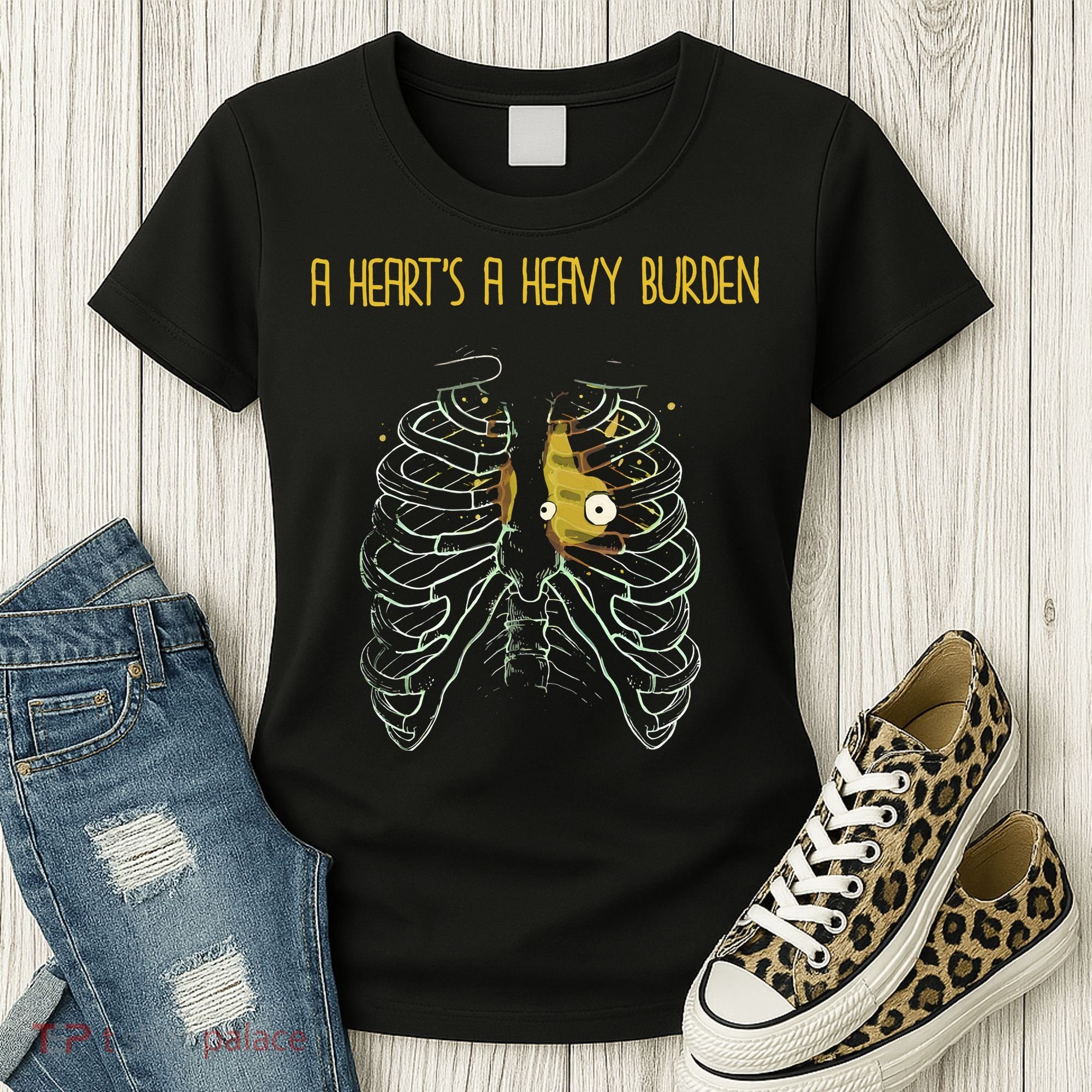 A HeartS A Heavy Burden Howls Castle Women's T-Shirt