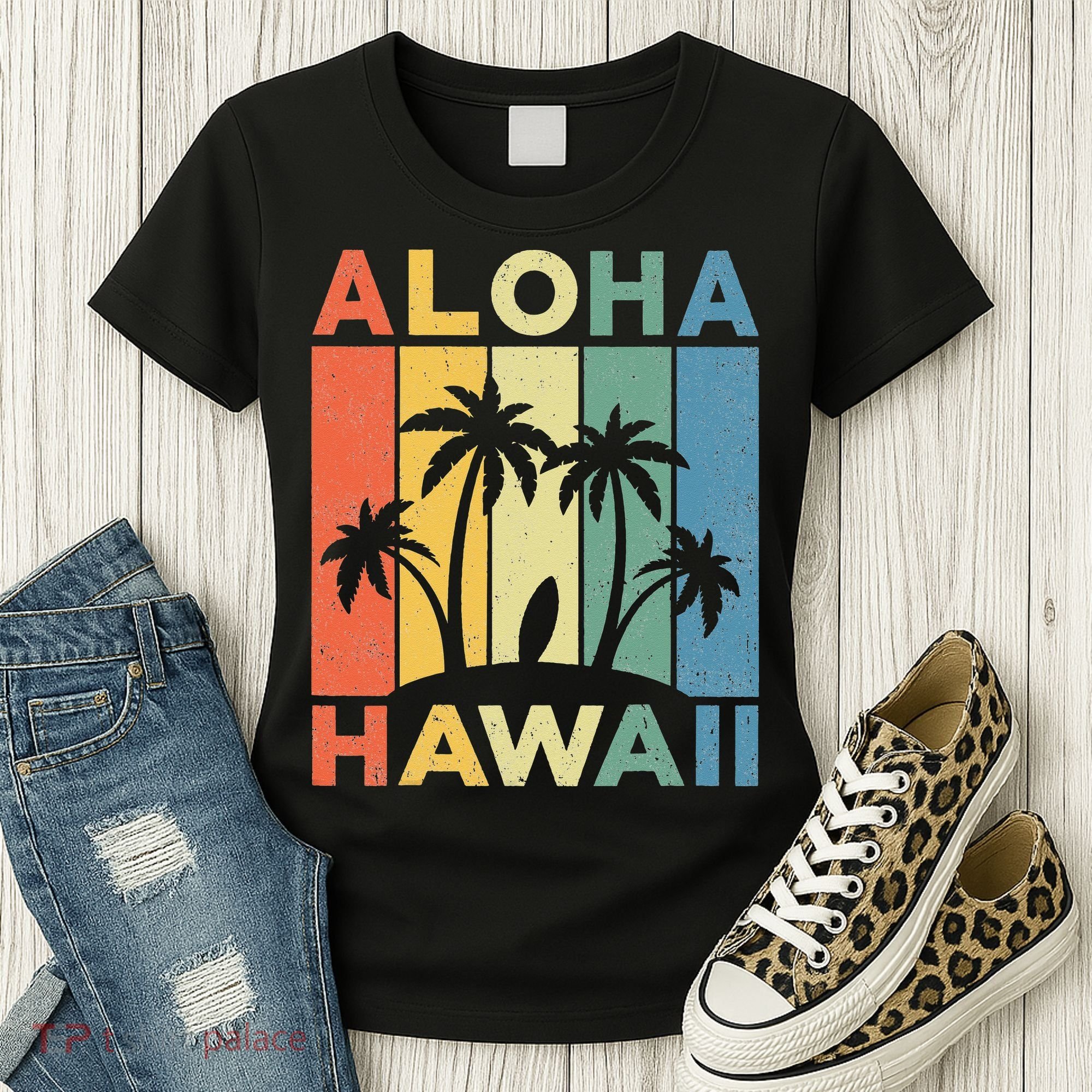 Aloha Hawaii Hawaiian Island Palm Beach Surfboard Surf Women's T-Shirt