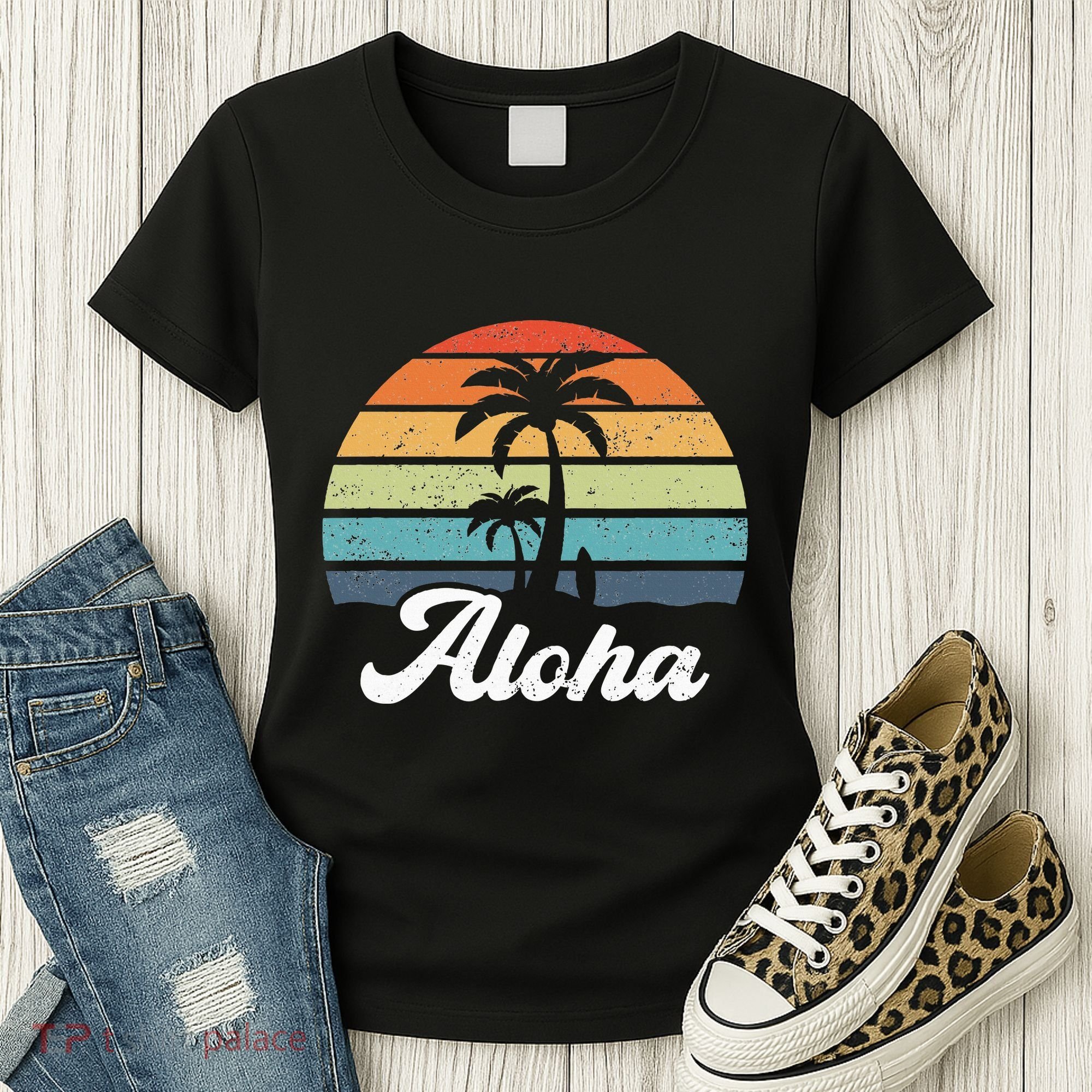 Aloha Hawaii Hawaiian Island Palm Beach Surfboard Surf Women's T-Shirt