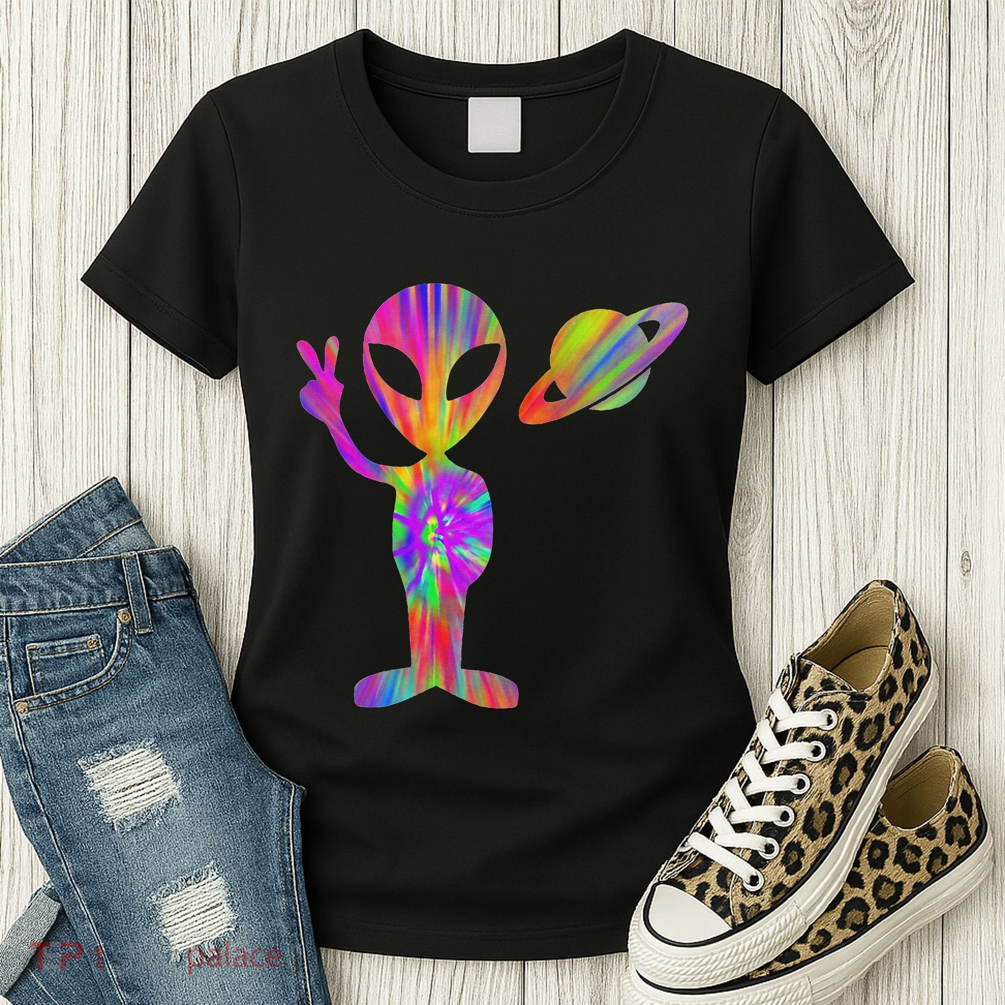 Alien Hippie Saturn Silhouette I Aliens Ufo Roswell Tie Dye Women's T-Shirt