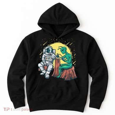Alien Inking Astronaut Ink Funny Tattoo Artist Hoodie