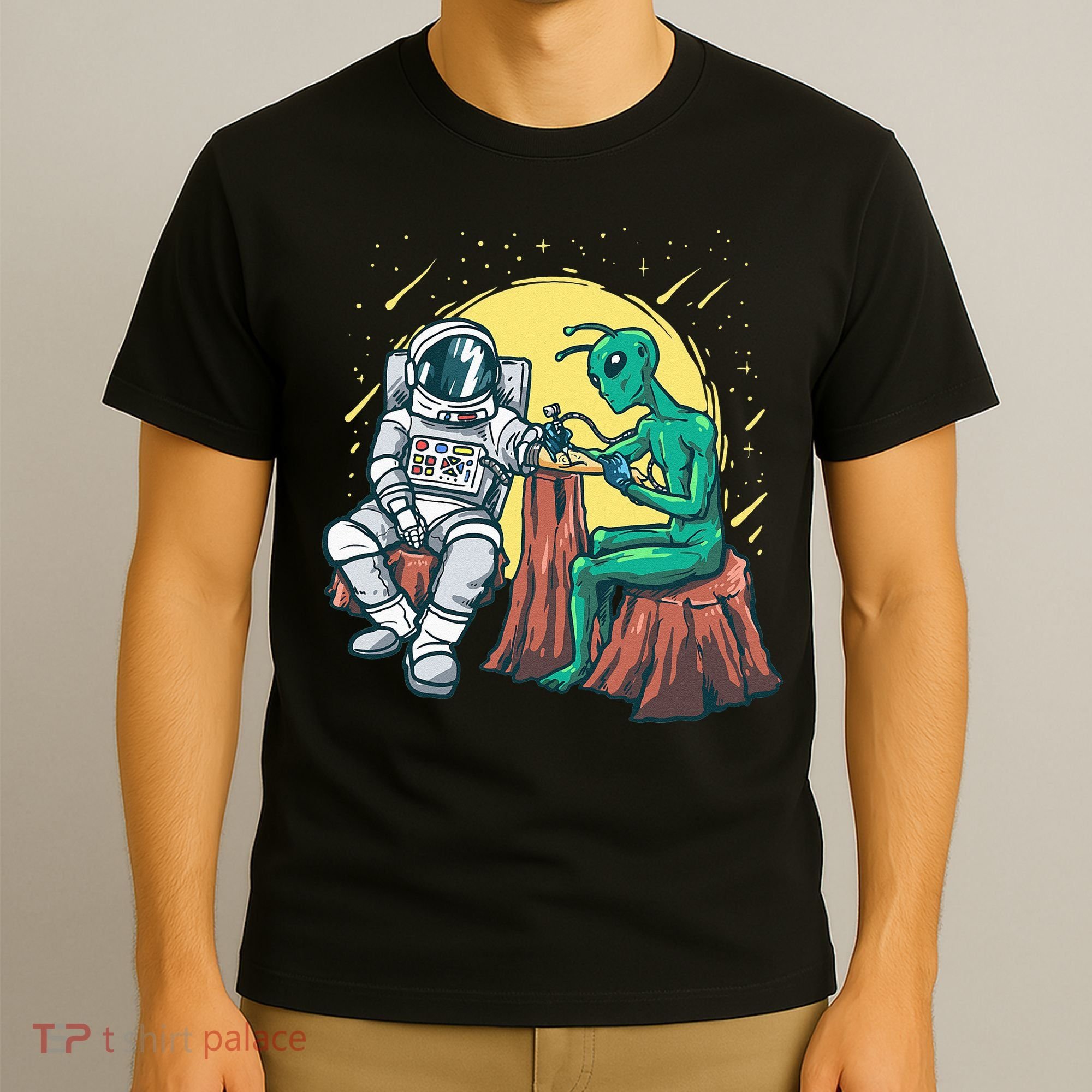 Alien Inking Astronaut Ink Funny Tattoo Artist T-Shirt