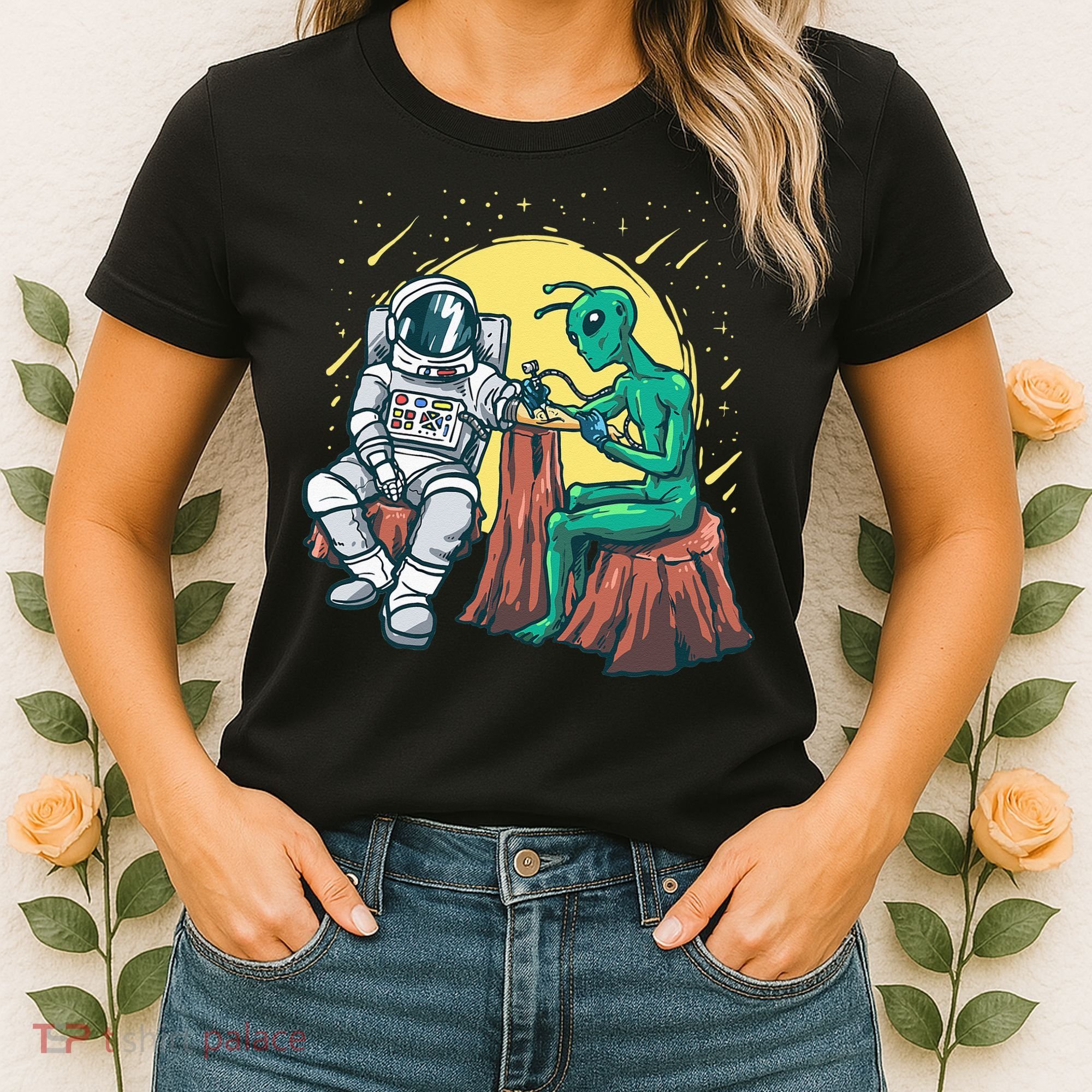 Alien Inking Astronaut Ink Funny Tattoo Artist Women's T-Shirt