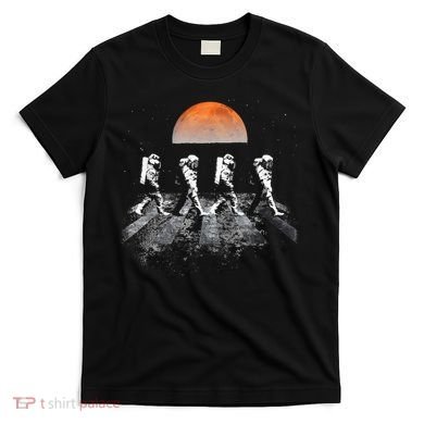 Astronauts Journey To Mars Astronauts In Walking In Space T-Shirt