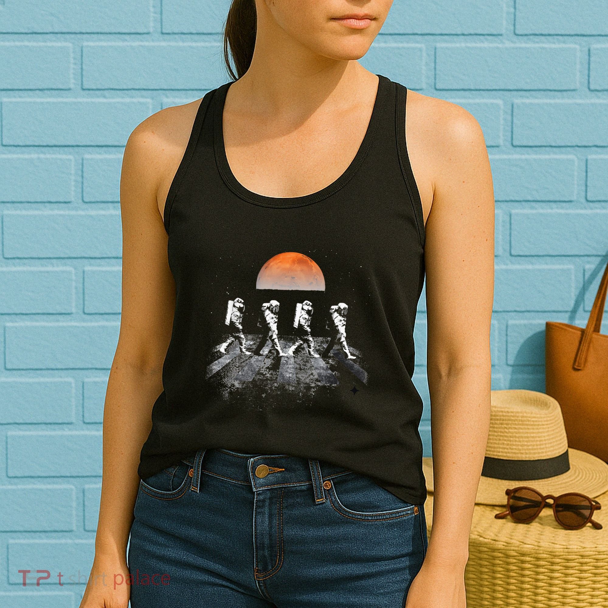 Astronauts Journey To Mars Astronauts In Walking In Space Women's Tank Top