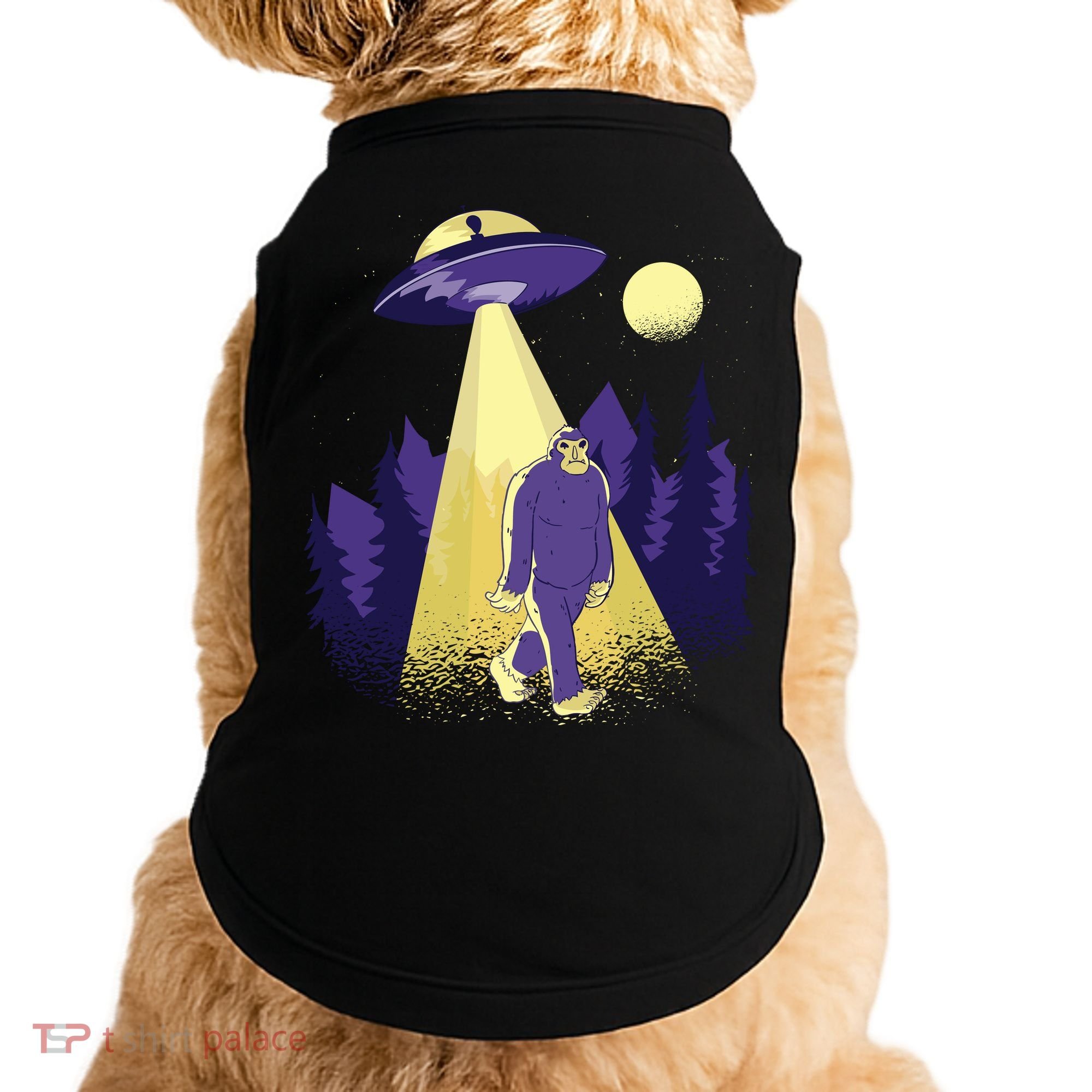 Aliens Kidnapping Bigfoot Doggie Tank