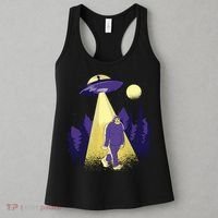 Aliens Kidnapping Bigfoot Women's Tank Top thumb 3