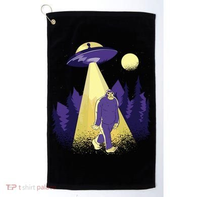 Aliens Kidnapping Bigfoot Golf Towel