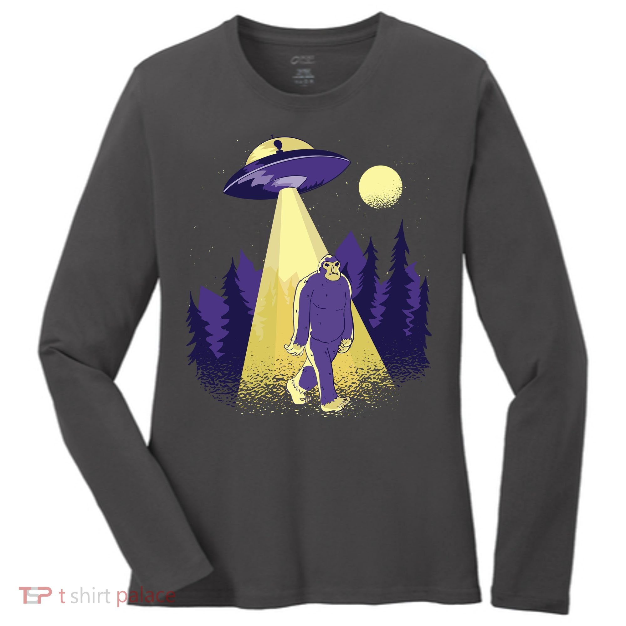 Aliens Kidnapping Bigfoot Women's Long Sleeve Shirt
