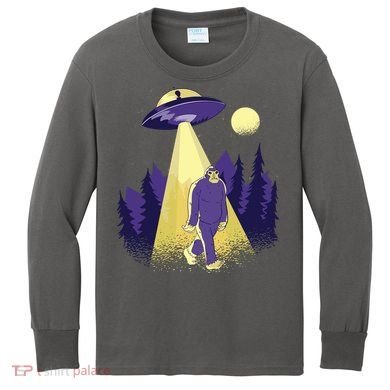 Aliens Kidnapping Bigfoot Kids Long Sleeve Shirt