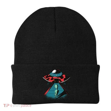 Alien Entering UFO Beanie