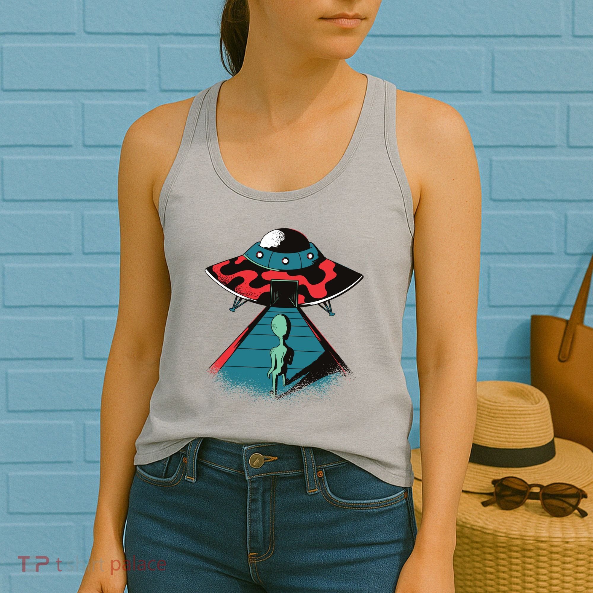 Alien Entering UFO Women's Tank Top