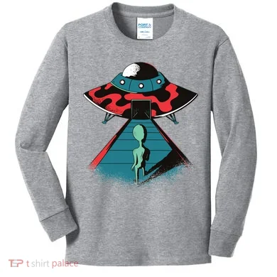 Alien Entering UFO Kids Long Sleeve Shirt