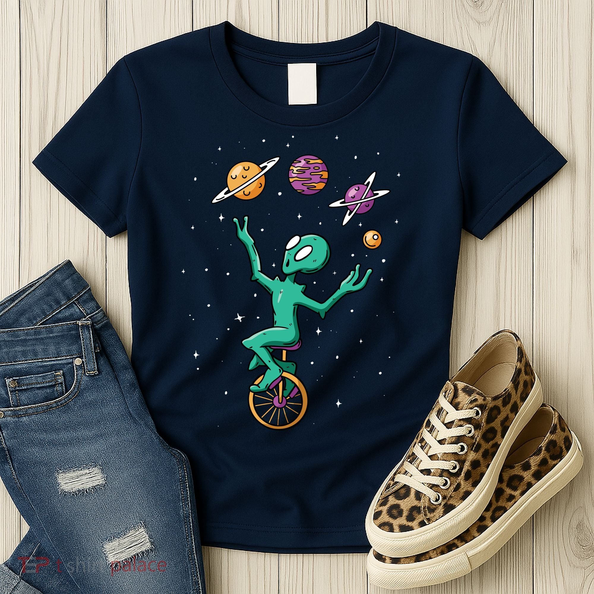 Alien Juggler Women's T-Shirt