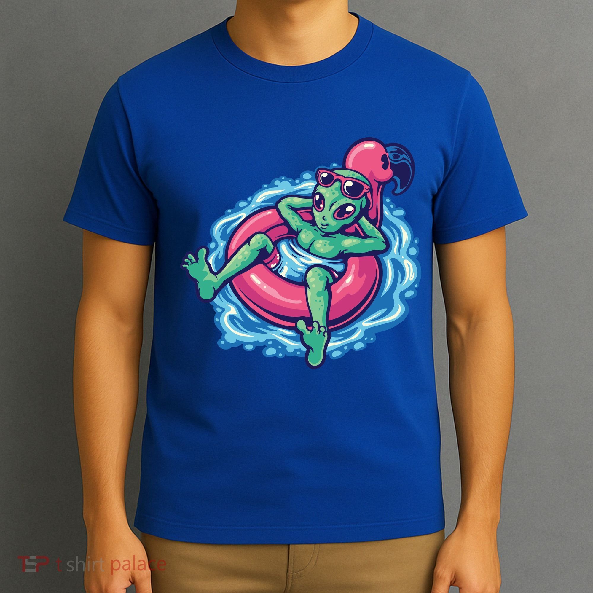 Alien On Flamingo Floaty Funny T-Shirt