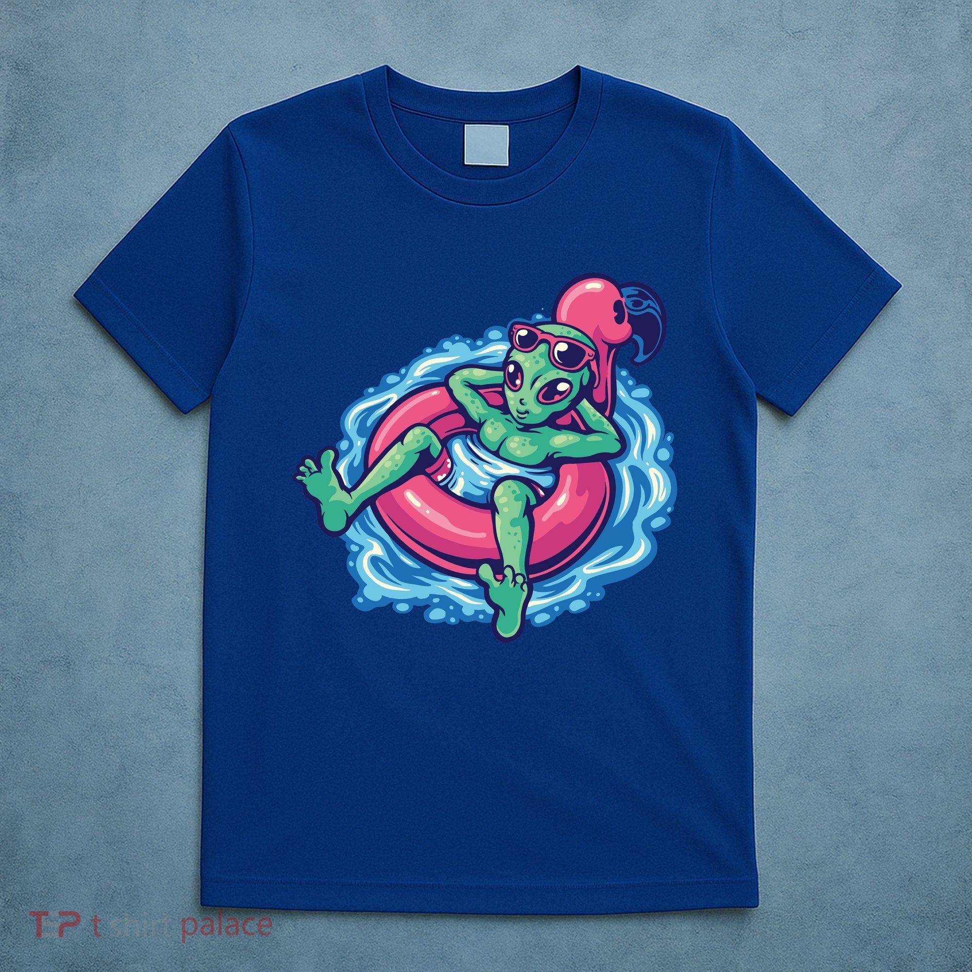 Alien On Flamingo Floaty Funny T-Shirt