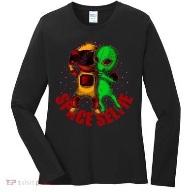 Alien Space Selfie Women's Long Sleeve Shirt