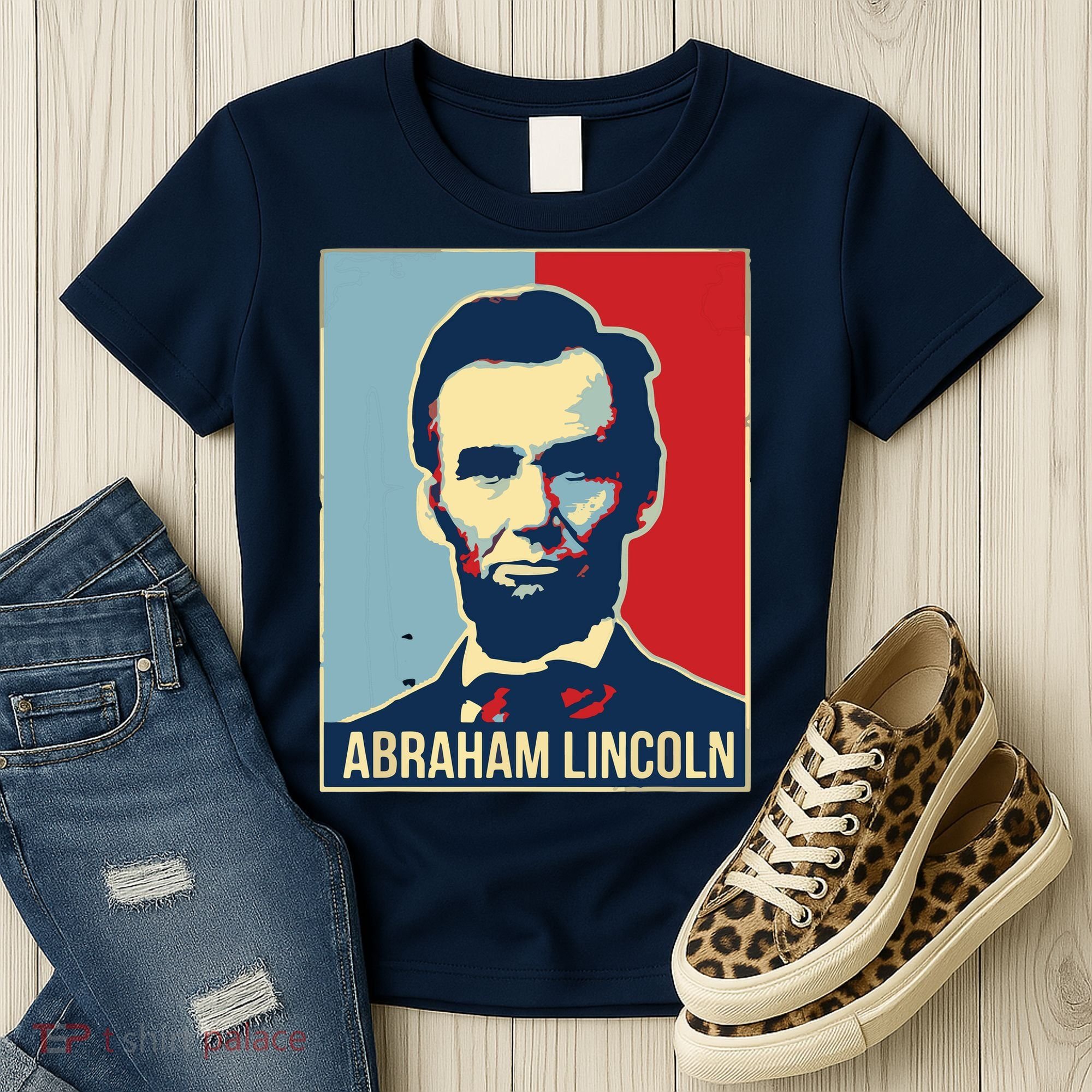 Abraham Lincoln President Gift For President's Day Women's T-Shirt
