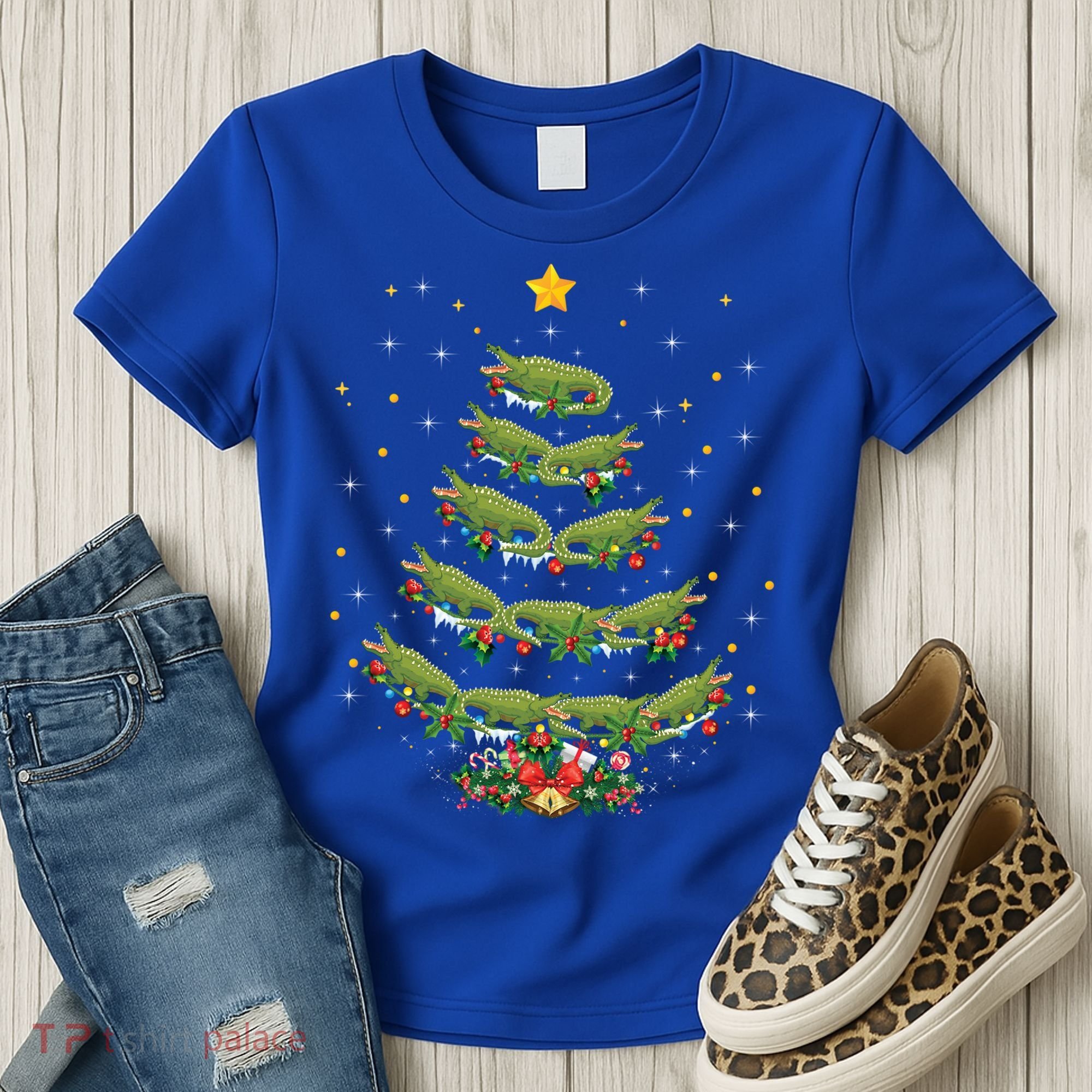 Alligator Lover Xmas Gift Alligator Christmas Tree Gift Women's T-Shirt
