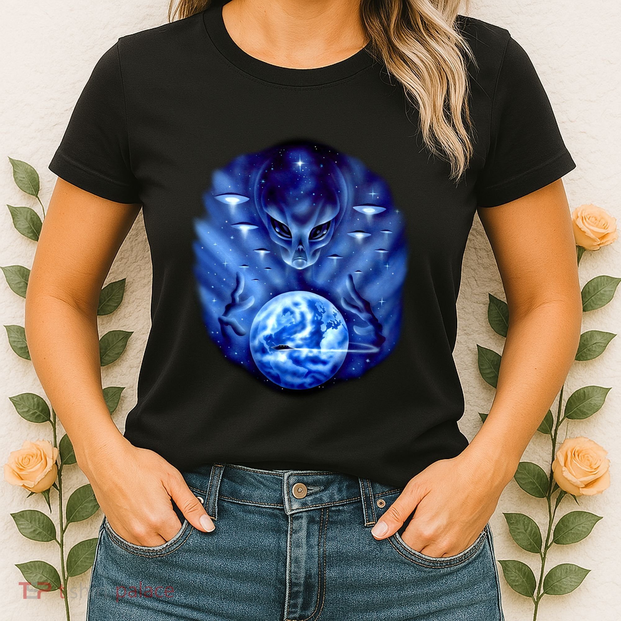 Alien Master Women's T-Shirt