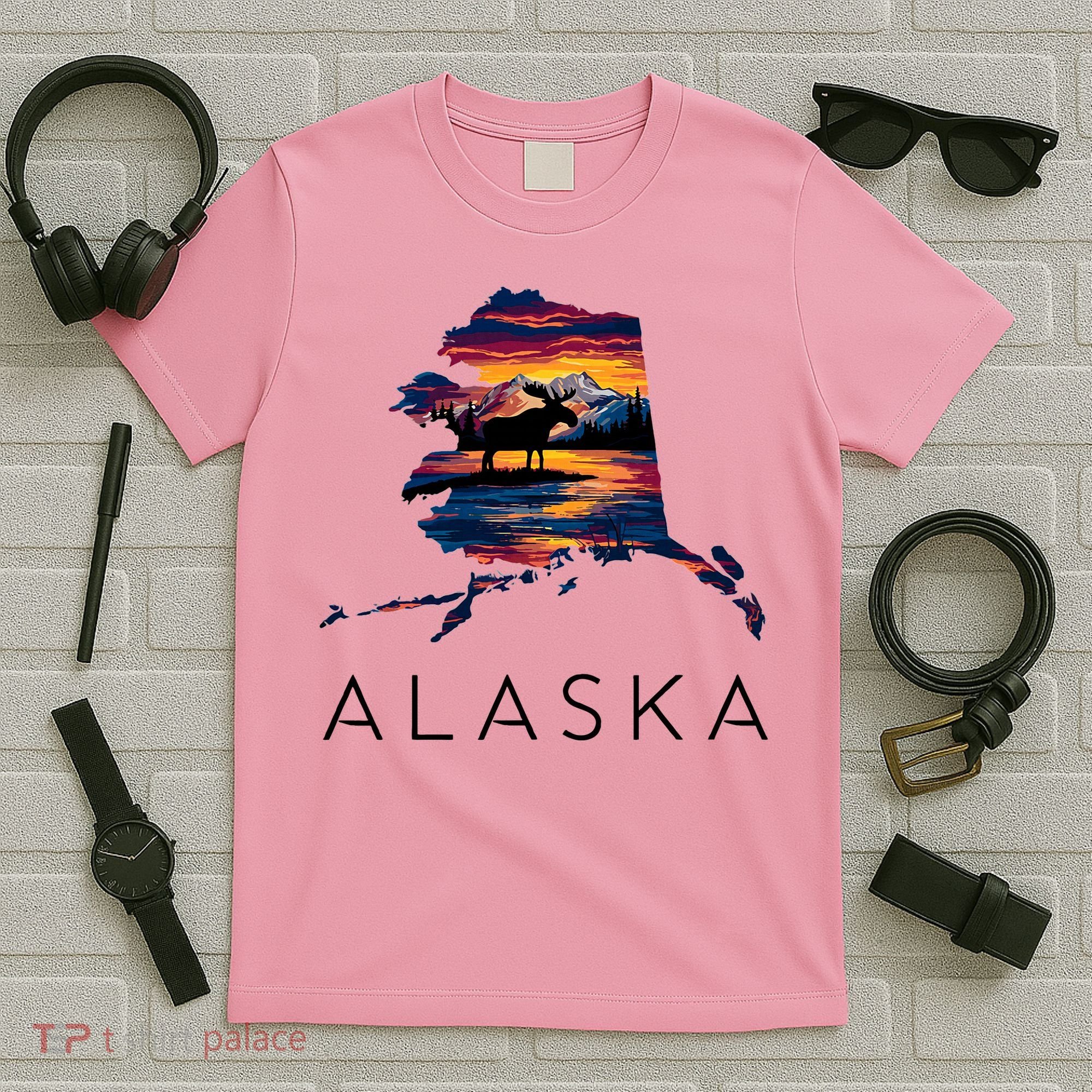 Alaskan Moose Animal Alaska Map T-Shirt