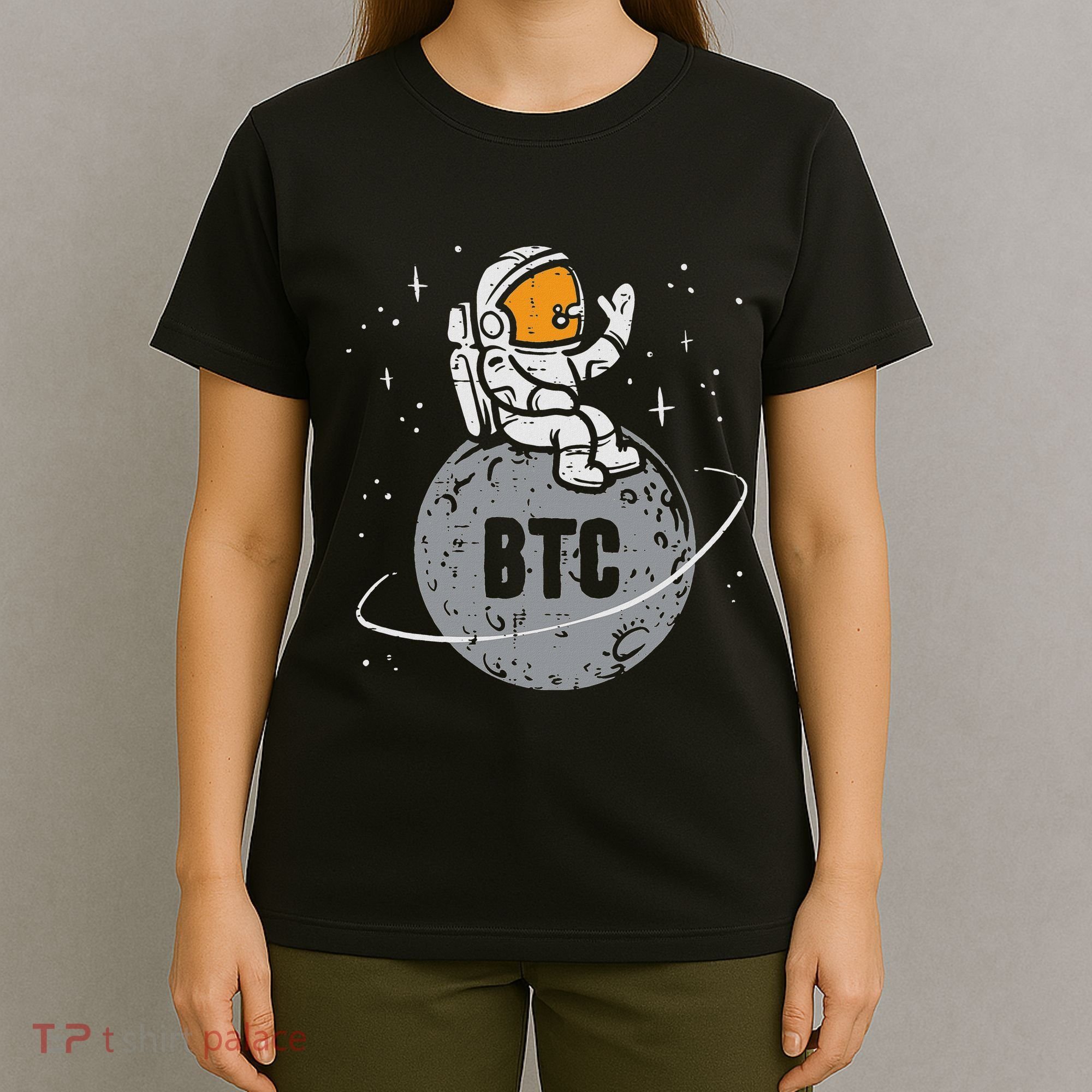 Astronaut Moon Btc Bitcoin Crypto Cryptocurrency T-Shirt