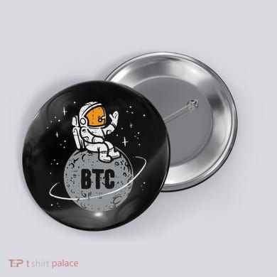 Astronaut Moon Btc Bitcoin Crypto Cryptocurrency Button