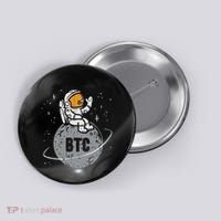 Astronaut Moon Btc Bitcoin Crypto Cryptocurrency Button thumb 0