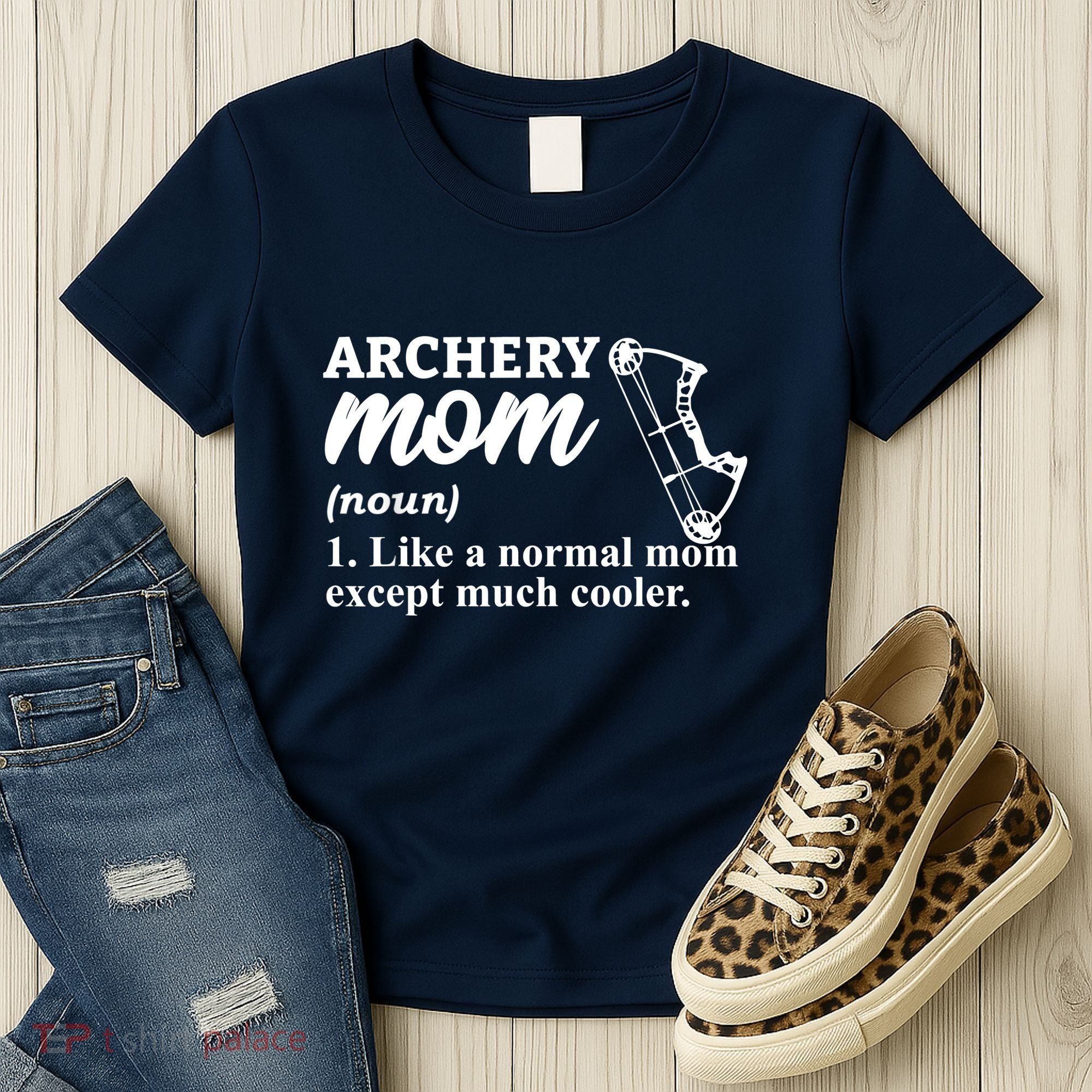 Archery Mom Definition Arrow Bow Hunting Women's T-Shirt