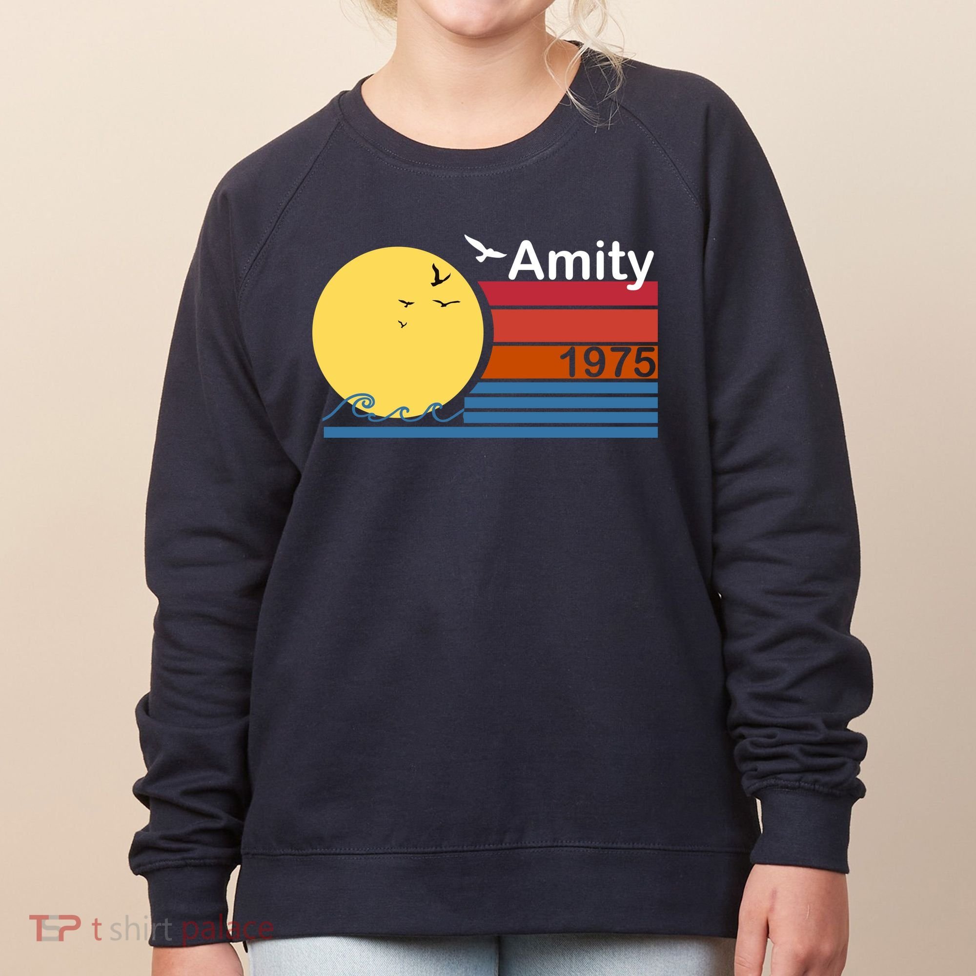 Amity 1975 Retro Women's Sweatshirt