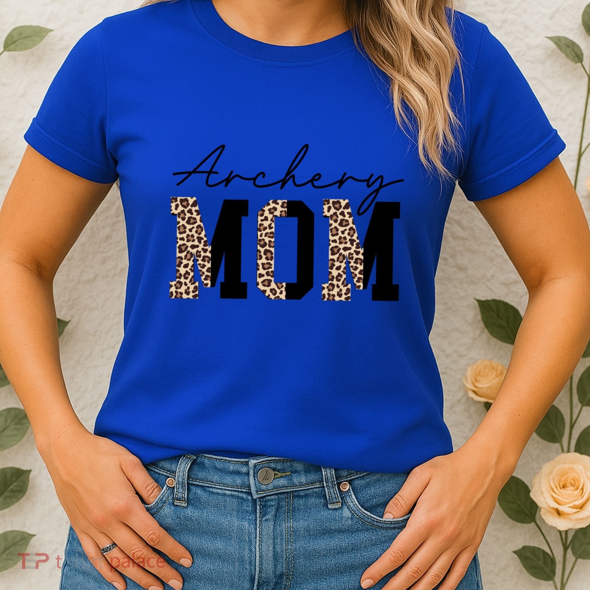 Archery Mom Leopard Archer Archery Mama Proud Parent Hunter Gift Women's T-Shirt