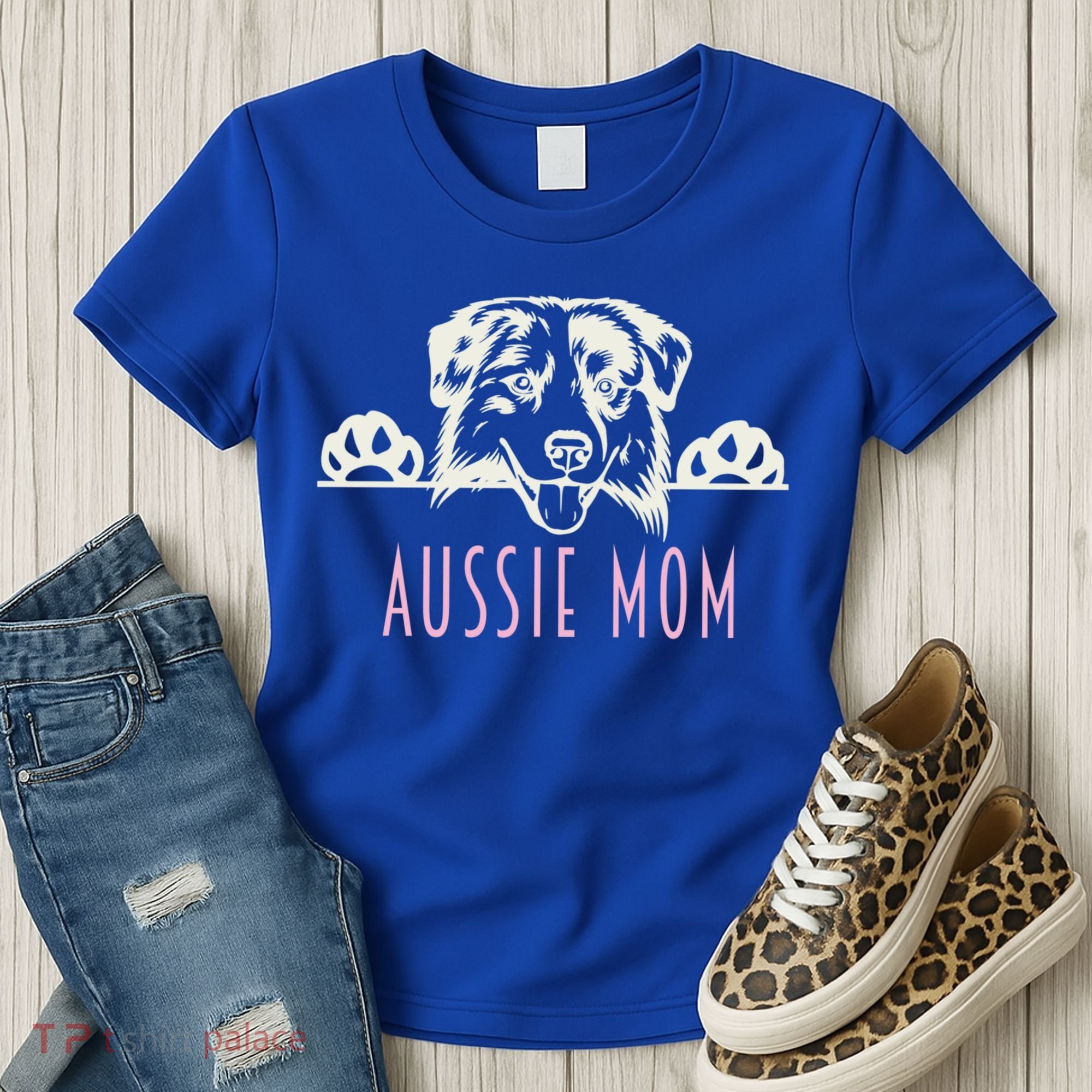 Aussie Mom With Australian Shepherd Dog Funny Gift Women's T-Shirt