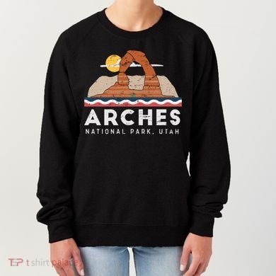 Arches National Park Cool Gift Women's Sweatshirt