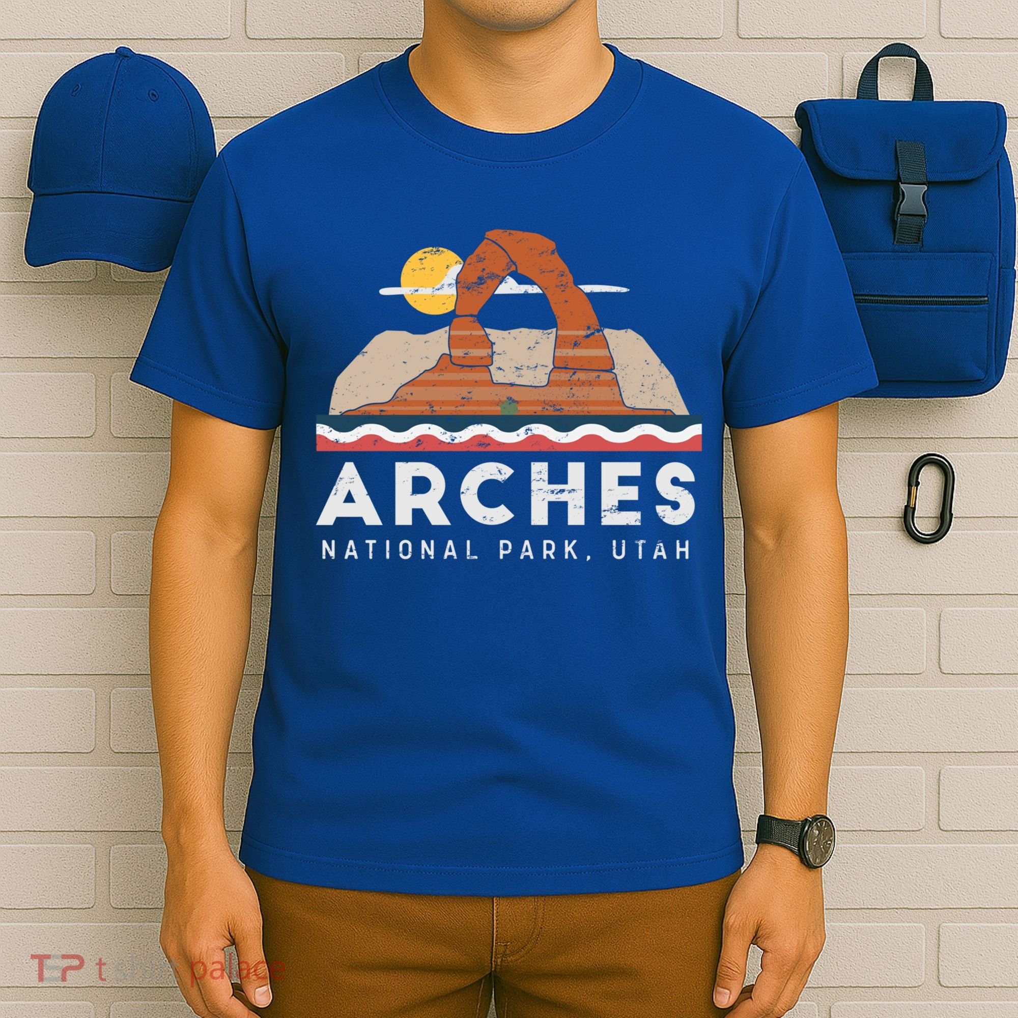 Arches National Park Cool Gift T-Shirt