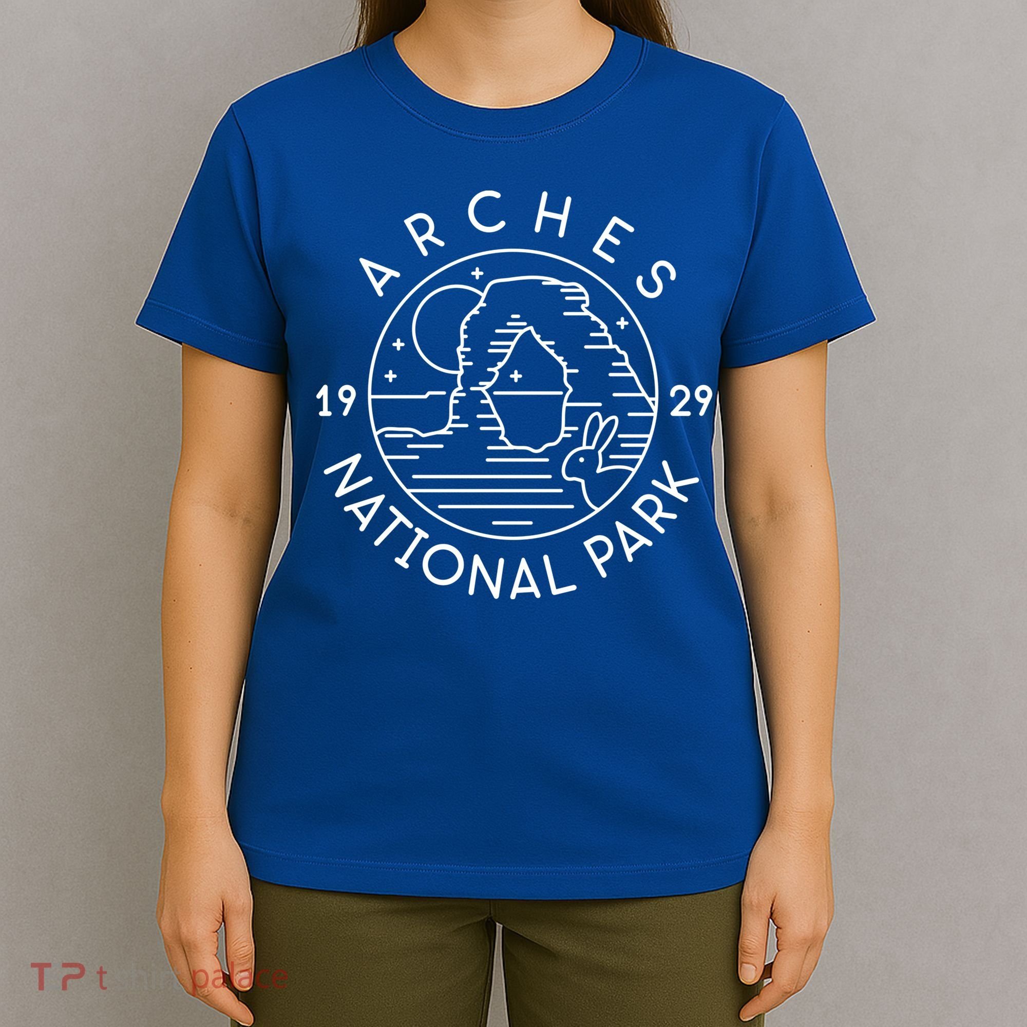 Arches National Park 1929 Moab Utah Meaningful Gift T-Shirt